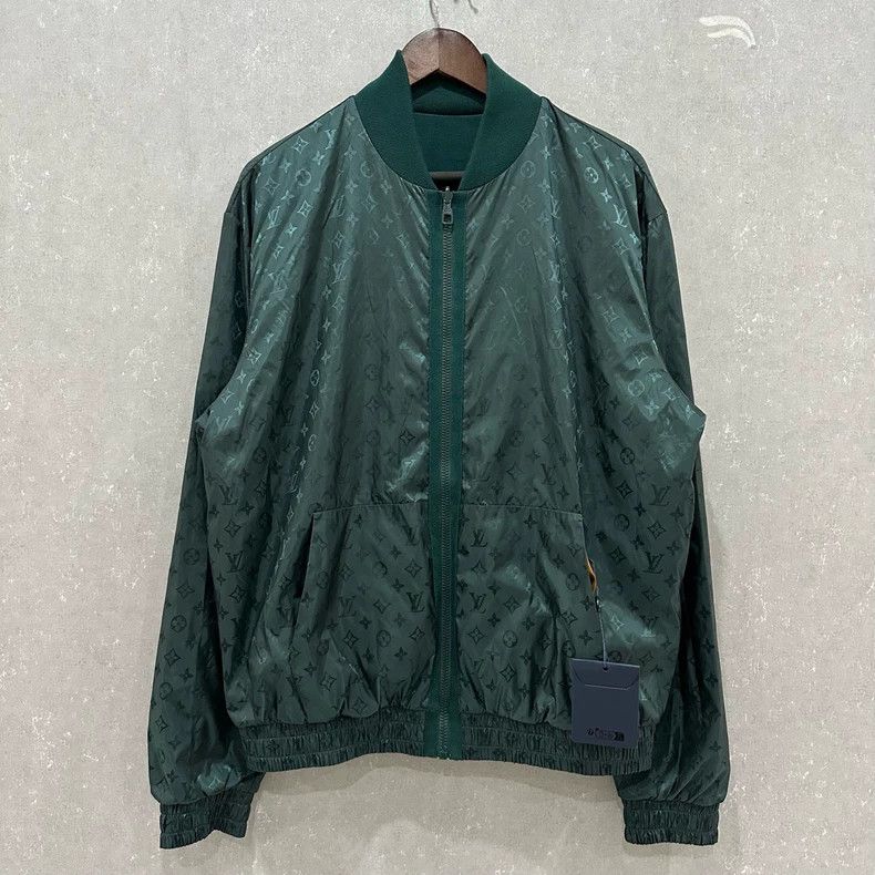Louis Vuitton LOUIS VUITTON Reversible Green Jacket Size US L / EU 52-54 / 3 - 2 Thumbnail