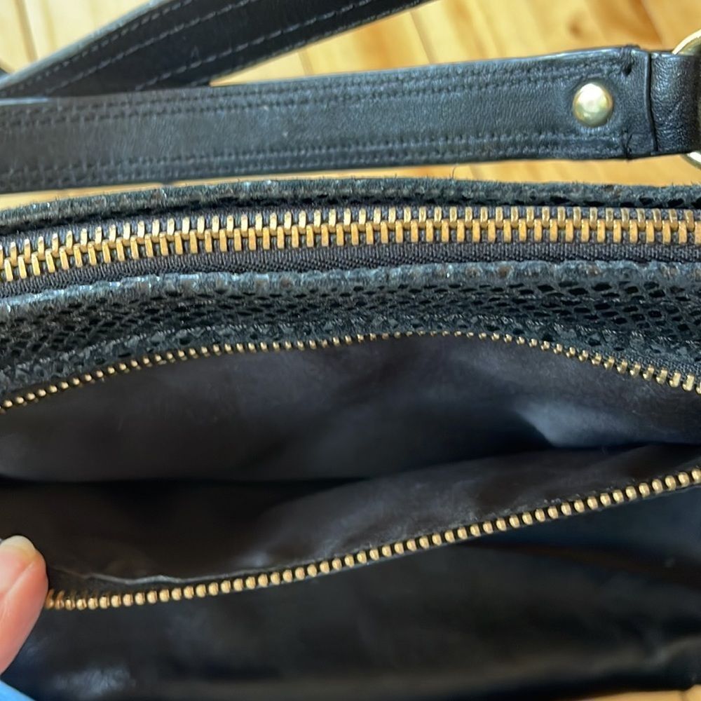 Coach Coach black leather python edge Ashley zip closure 2- strap Size ONE SIZE - 5 Thumbnail