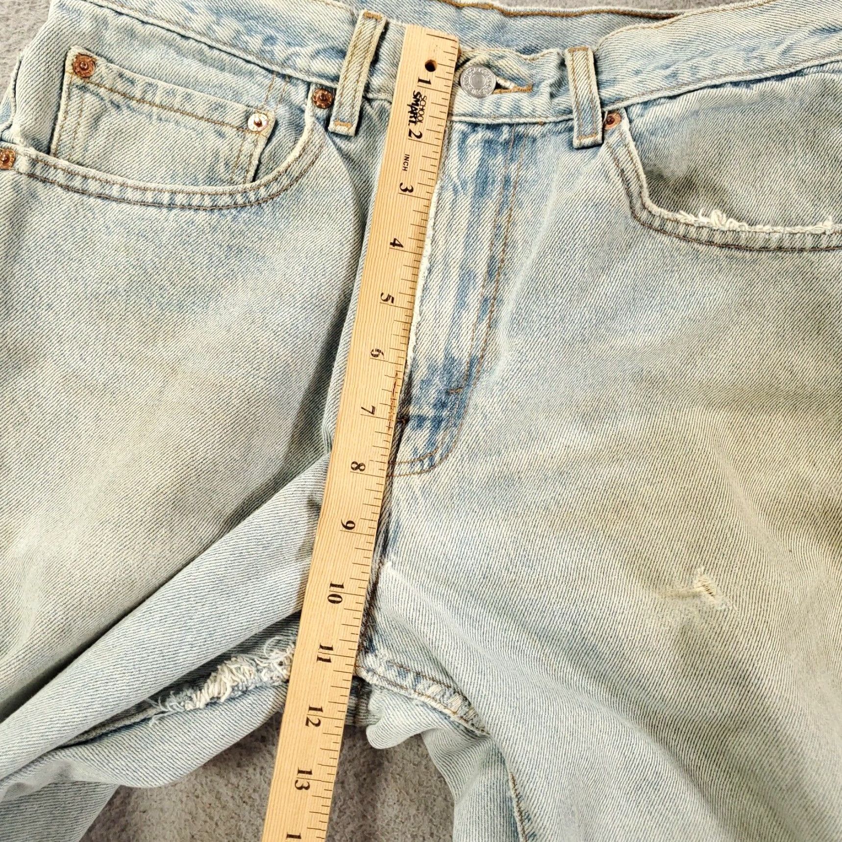 Levi's VINTAGE Levi's 550 Jeans Mens 33x34 9 0s Grunge Distressed Relaxed Denim Blue 5-Pocket Logo 550 90s Mens Jeans Size US 33 - 5 Thumbnail