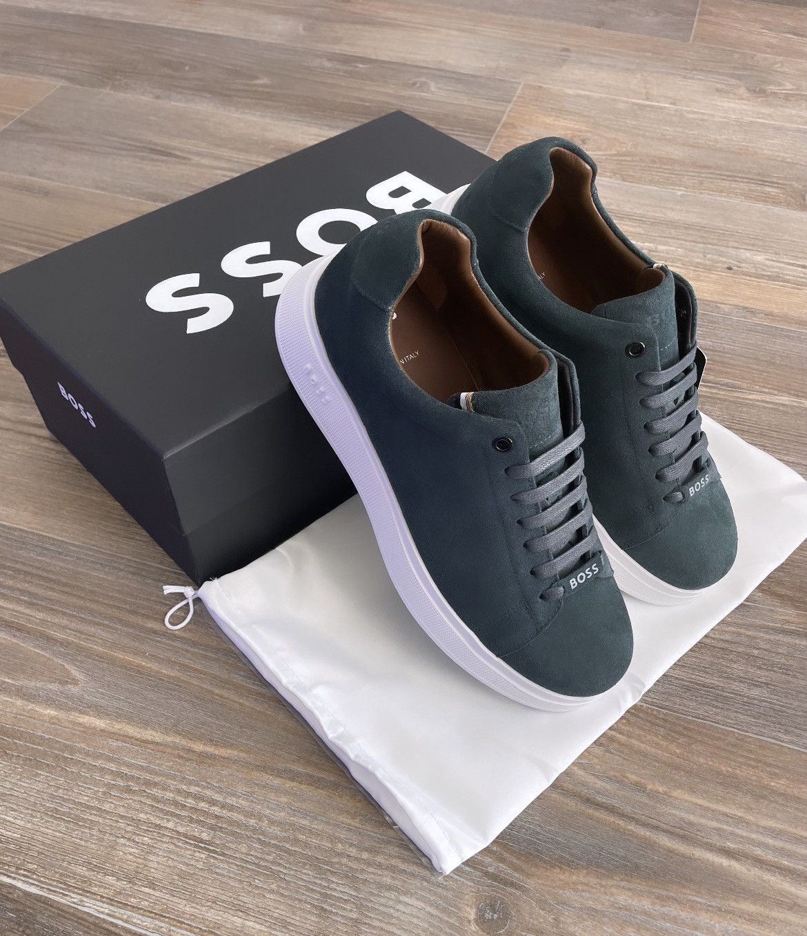 image of Neue Hugo Boss Shoes in Grey, Men's (Size 8)
