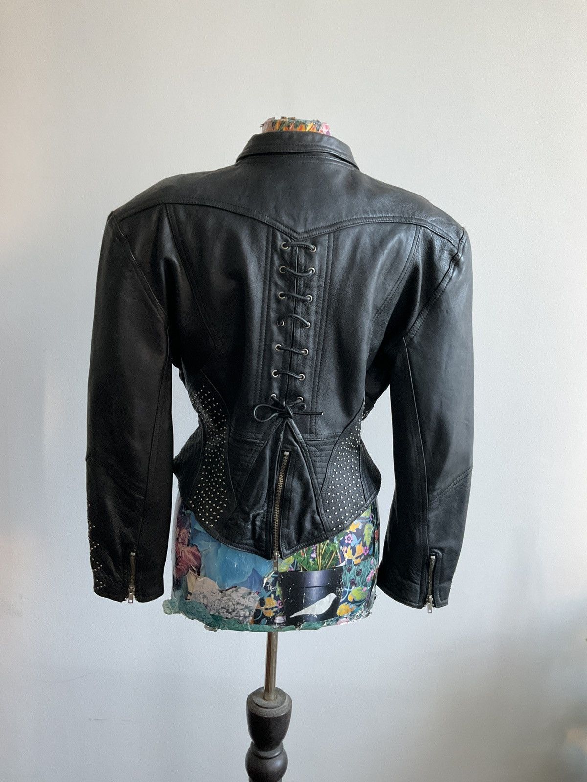 Vintage Vintage leather jacket with studs Size M / US 6-8 / IT 42-44 - 13 Thumbnail