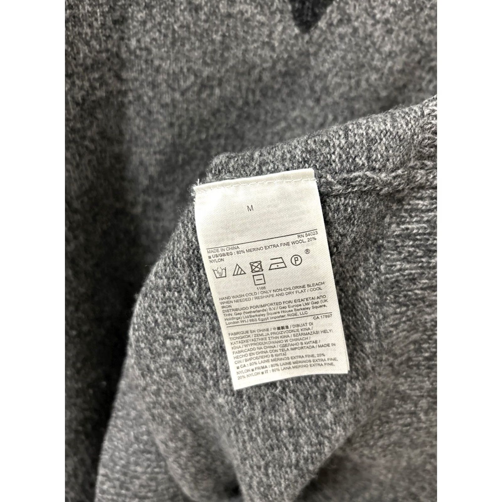 Banana Republic VINTAGE Banana Republic Sweater Womens M Gray Merino Wool Filpucci Italian Yarn L/S Size M / US 6-8 / IT 42-44 - 6 Thumbnail