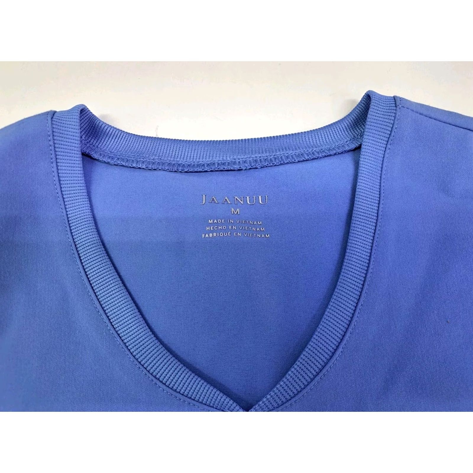 Vintage NWT Jaanuu Womens Medical Scrub Top Blue Size Medium P/R/SP J96241 #6611 Size M / US 6-8 / IT 42-44 - 4 Thumbnail