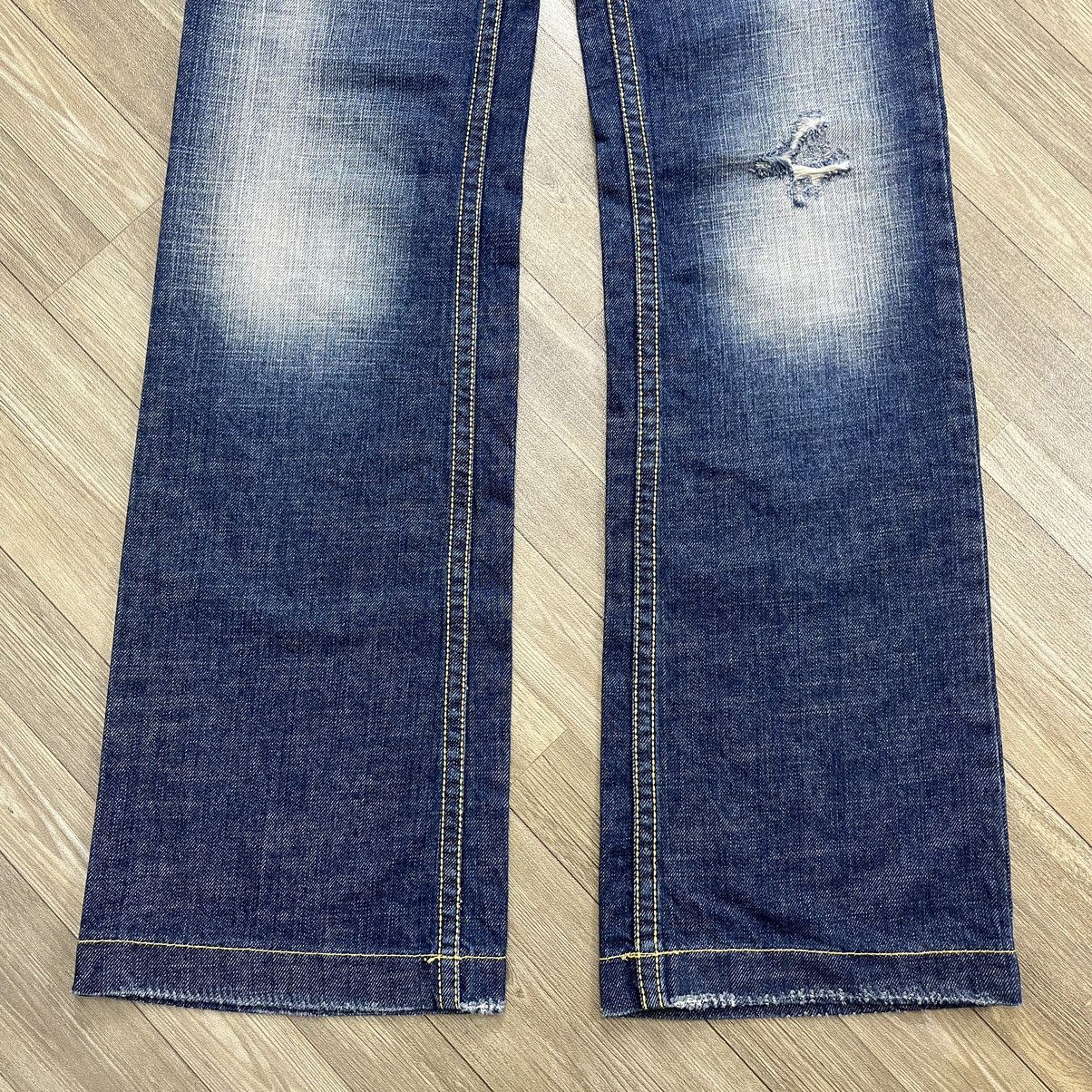 If Six Was Nine × Japanese Brand × Le Grande Bleu (L.G.B.) RedPepper Embroidered Distressed Flared Denim Jeans Bootcut Size 26" / US 2 / IT 38 - 13 Thumbnail