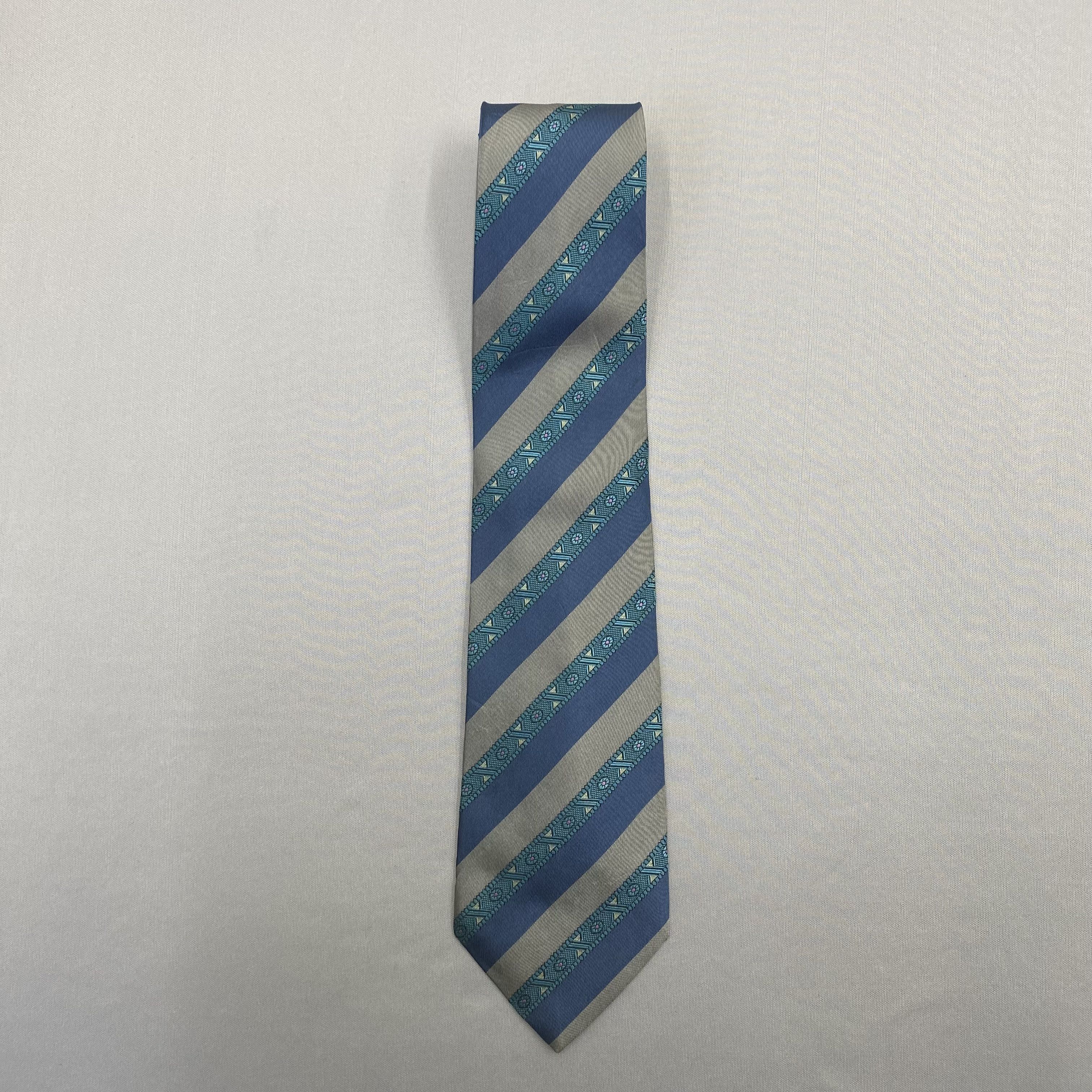 Yves Saint Laurent Vintage Yves Saint Laurent SILK Necktie Cravate Pure Silk Size ONE SIZE - 3 Thumbnail