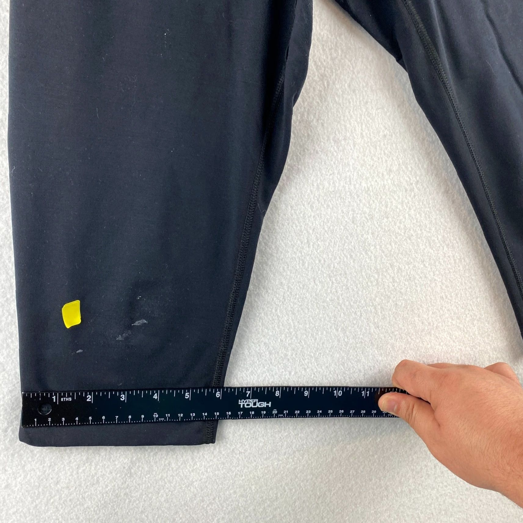 Vintage REI Capri Pants Womens 24 Black Stretch Crop Pull-On Elastic Waist Yoga Pants Size 42" / US 20 - 7 Thumbnail