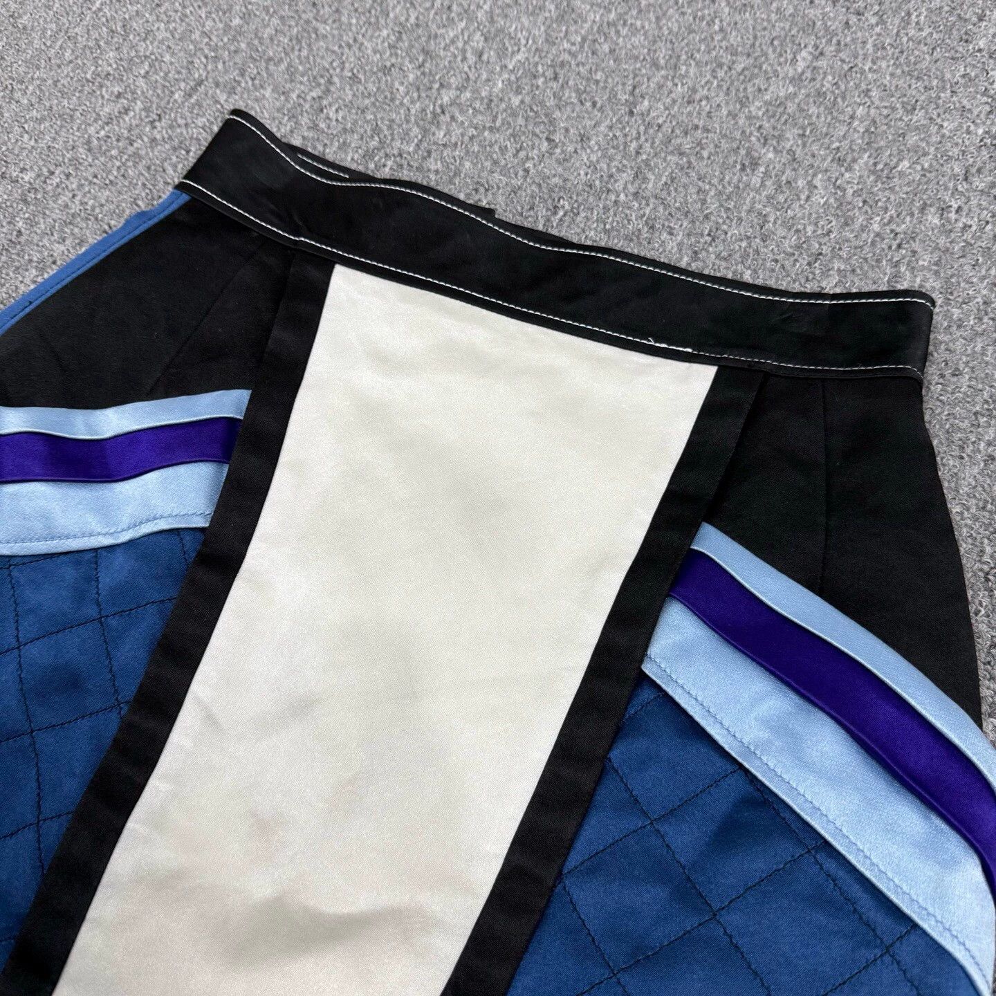 Louis Vuitton LV white blue quilted short skirt 34 99 new Size 25" / US 0 / IT 36 - 3 Thumbnail