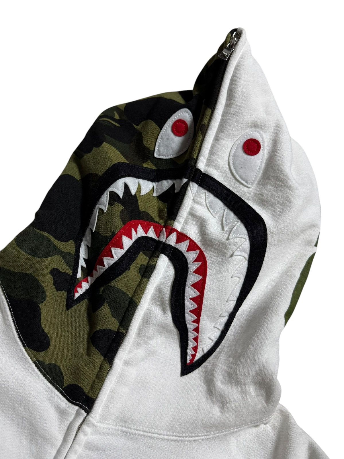 Bape BAPE Big sean Shark Full Zip Hoodie White Size US L / EU 52-54 / 3 - 3 Thumbnail