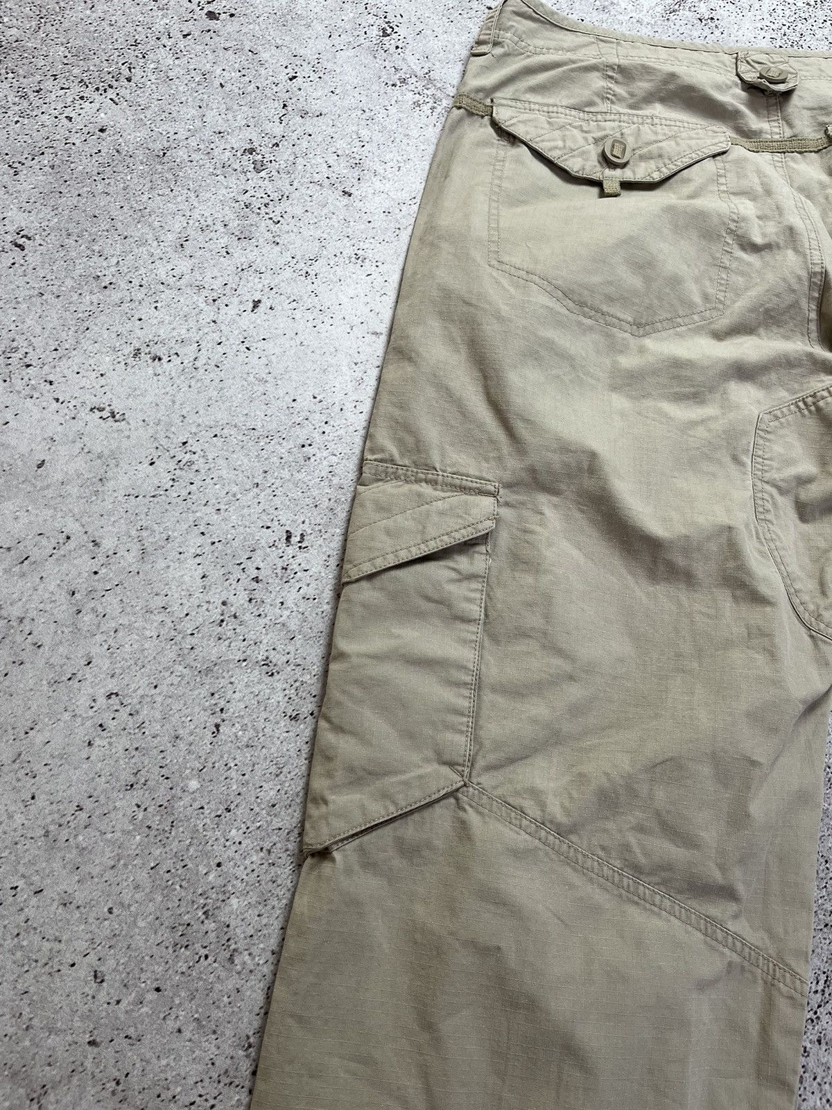 Nike × Vintage 🔥Vintage Nike Cargo Pants Track Nylon Drill Y2K style Swoosh Size US 34 / EU 50 - 4 Thumbnail