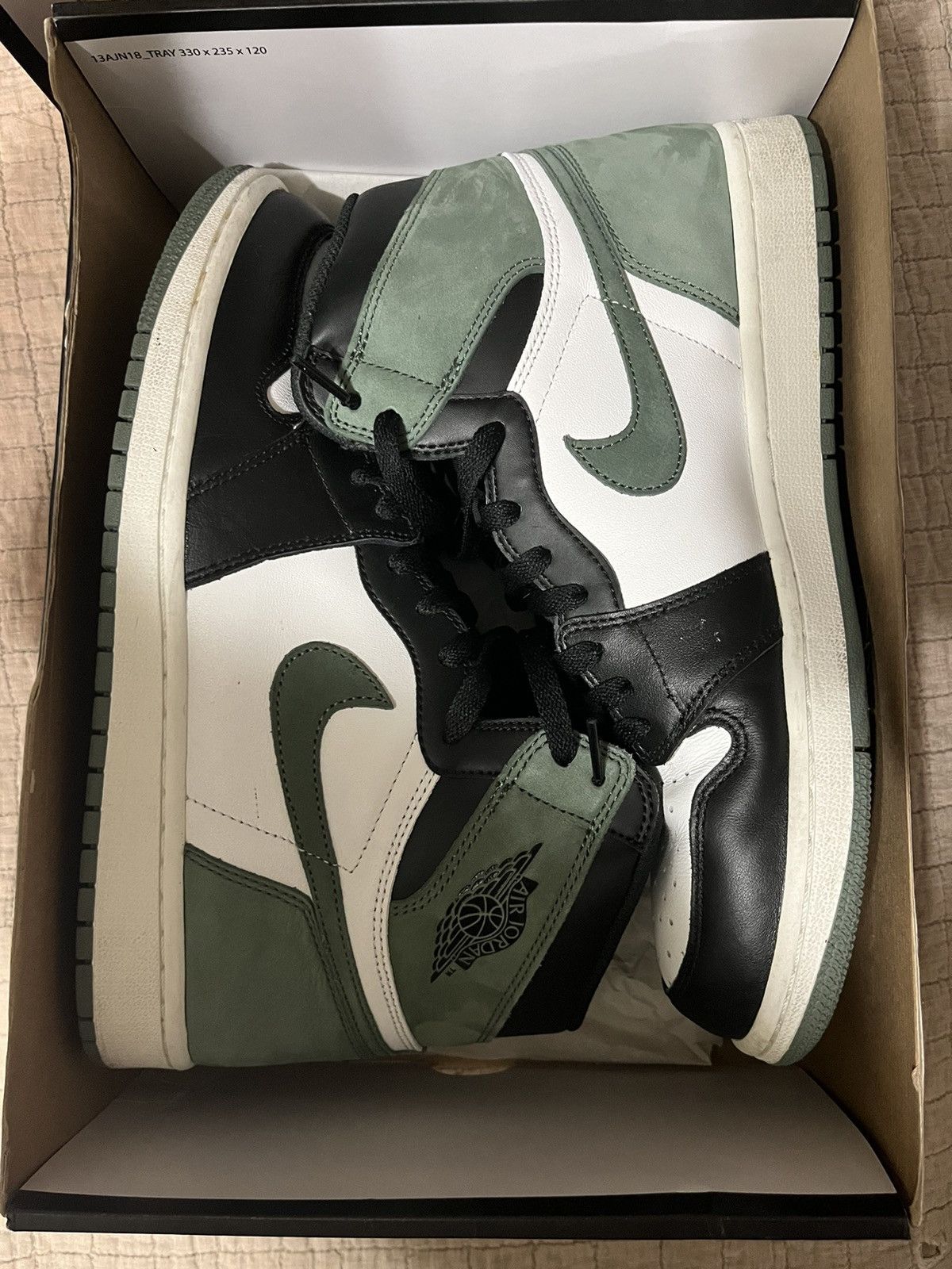Jordan Brand × Nike Air Jordan 1 High OG Clay Green Best Hand in the Game Size US 11 / EU 44 - 2 Thumbnail