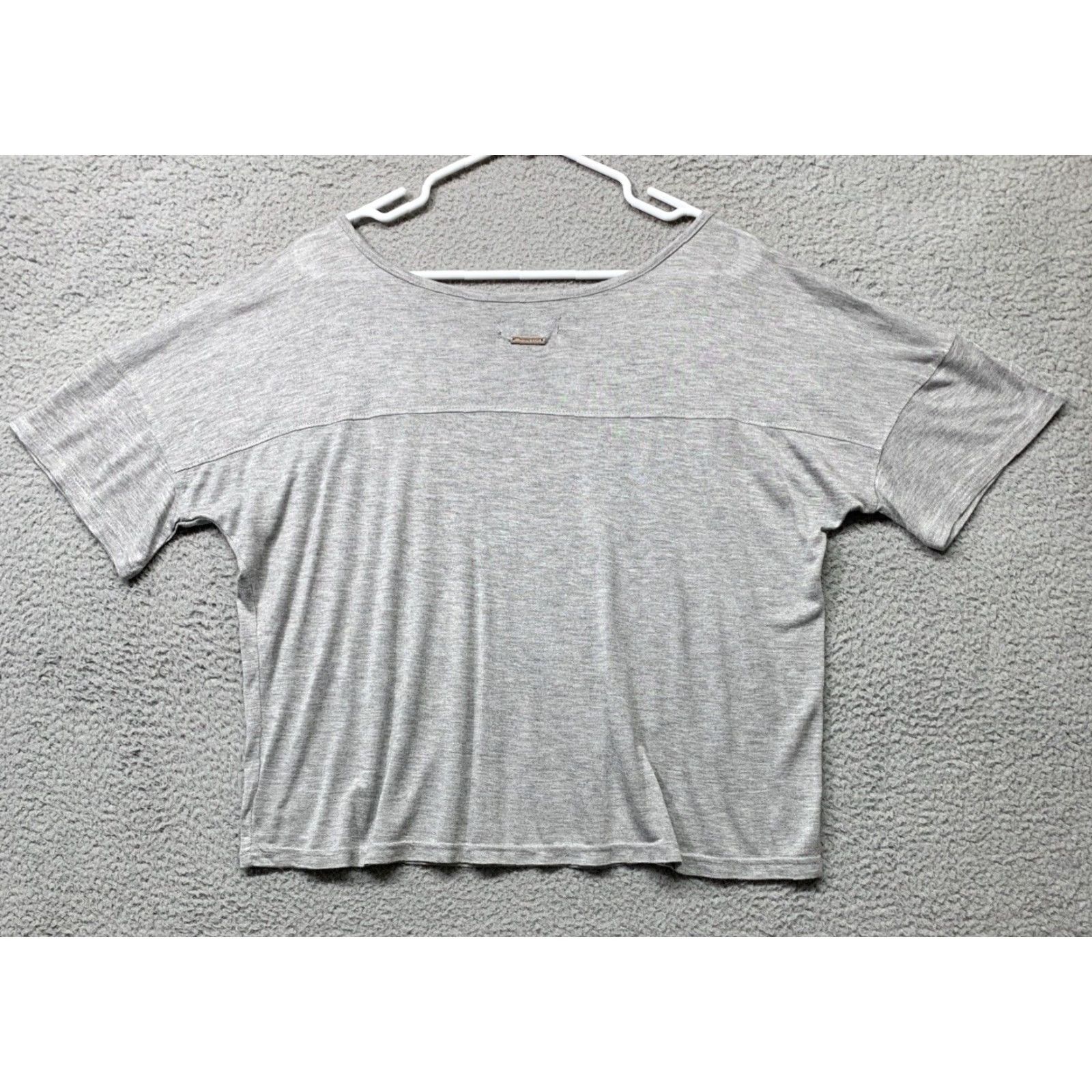 Vintage NEW Kendall & Kylie Cropped T-Shirt Jr. Misses Large Lt Gray Lightweight NWOT Womens/Men? Size L / US 10 / IT 46 - 4 Thumbnail