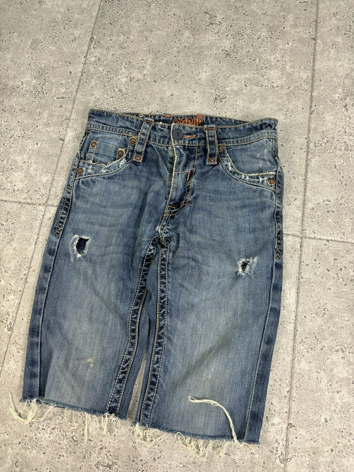 Affliction × Japanese Brand × Vintage Y2K Affliction 2000s Denim Shorts Faded Distressed Cross Size US 32 / EU 48 - 1 Thumbnail