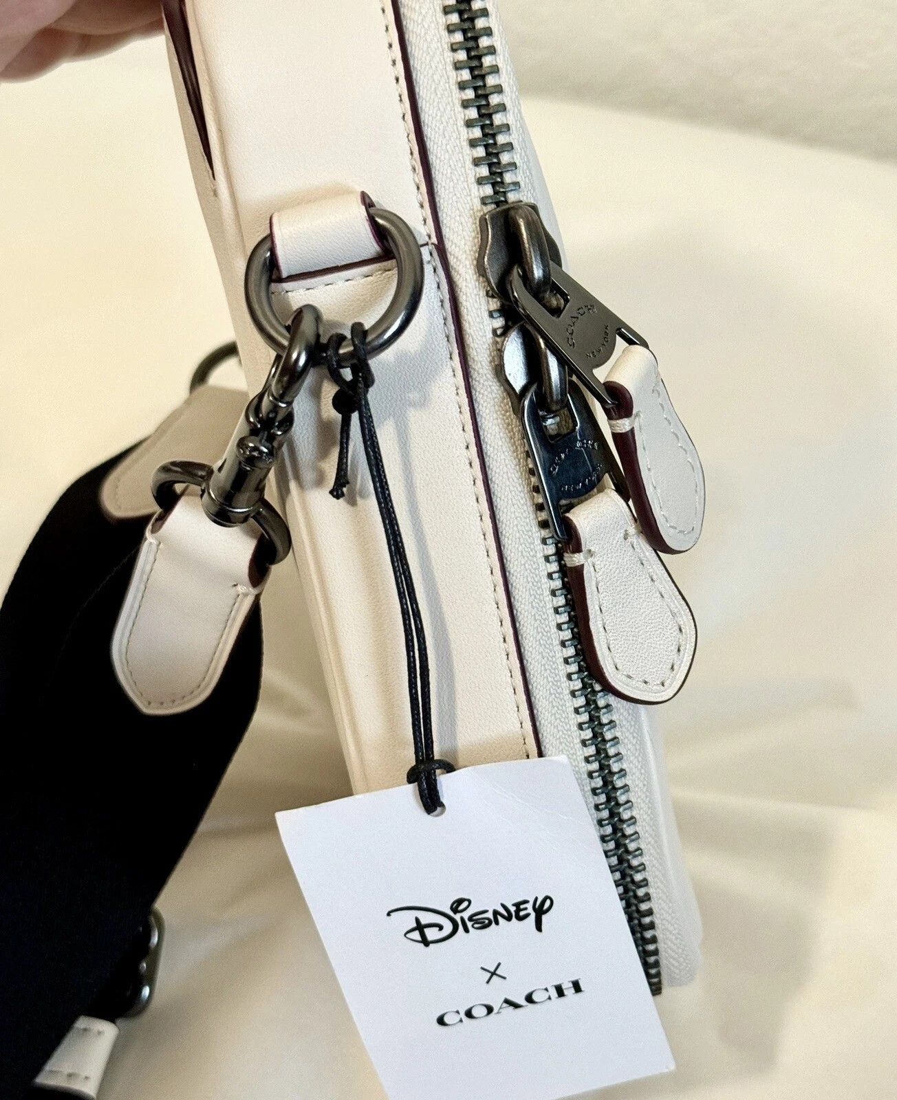Coach Disney X Coach Stanton Crossbody With Winter Motif CM028 Size ONE SIZE - 4 Thumbnail
