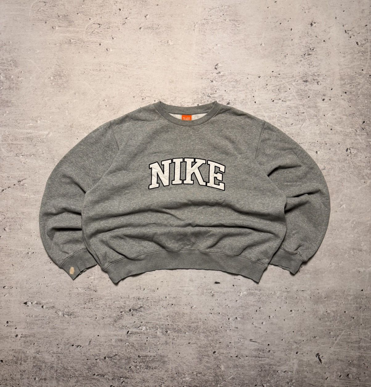 Nike × Vintage NIKE VINTAGE CENTER LOGO OVERSIZE BOXY SWEATSHIRT Size US XL / EU 56 / 4 - 1 Thumbnail