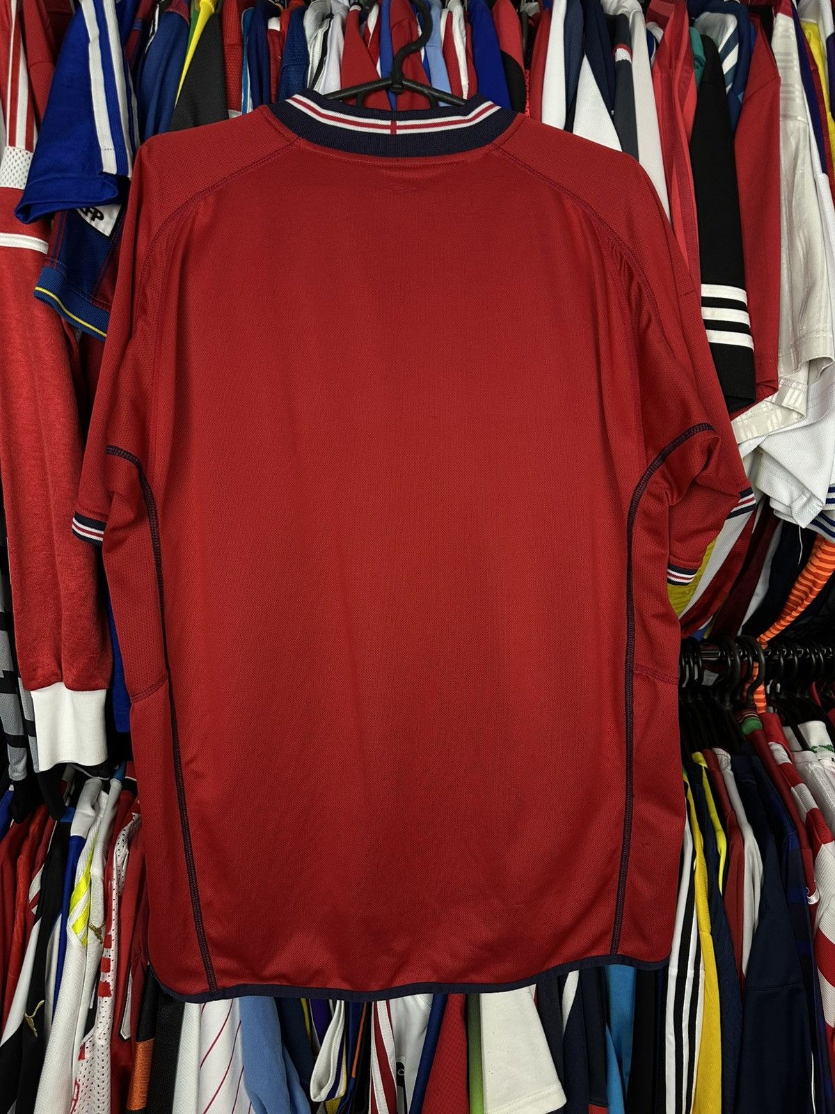 Umbro × Vintage Umbro England 2002-2004 Away Shirt Football Soccer Jersey Size US L / EU 52-54 / 3 - 7 Thumbnail
