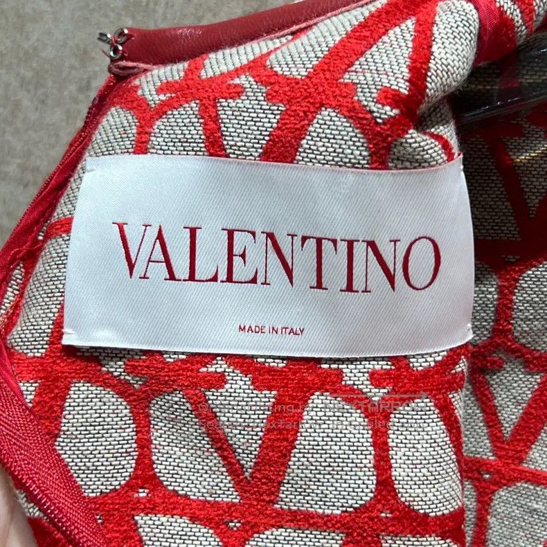 Valentino Valentino Red letter-print dress Size XS / US 0-2 / IT 36-38 - 3 Thumbnail
