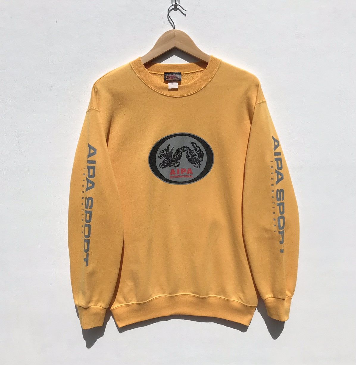 Vintage Vintage Aipa International Dragon Surfboards Sweatshirt Size US S / EU 44-46 / 1 - 3 Thumbnail