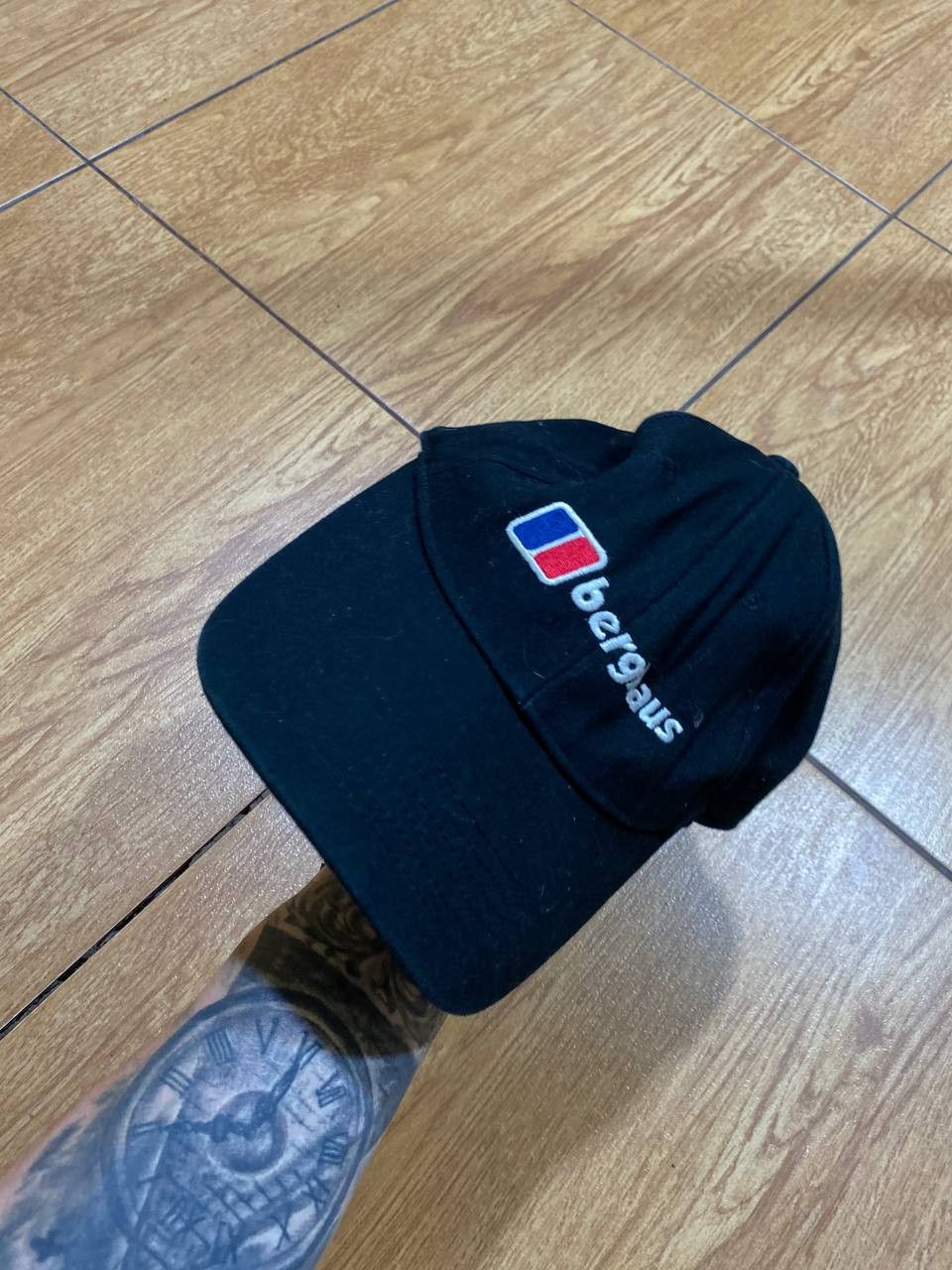 Berghaus Vintage Berghaus streetwear cap big cenret logo Size ONE SIZE - 4 Thumbnail