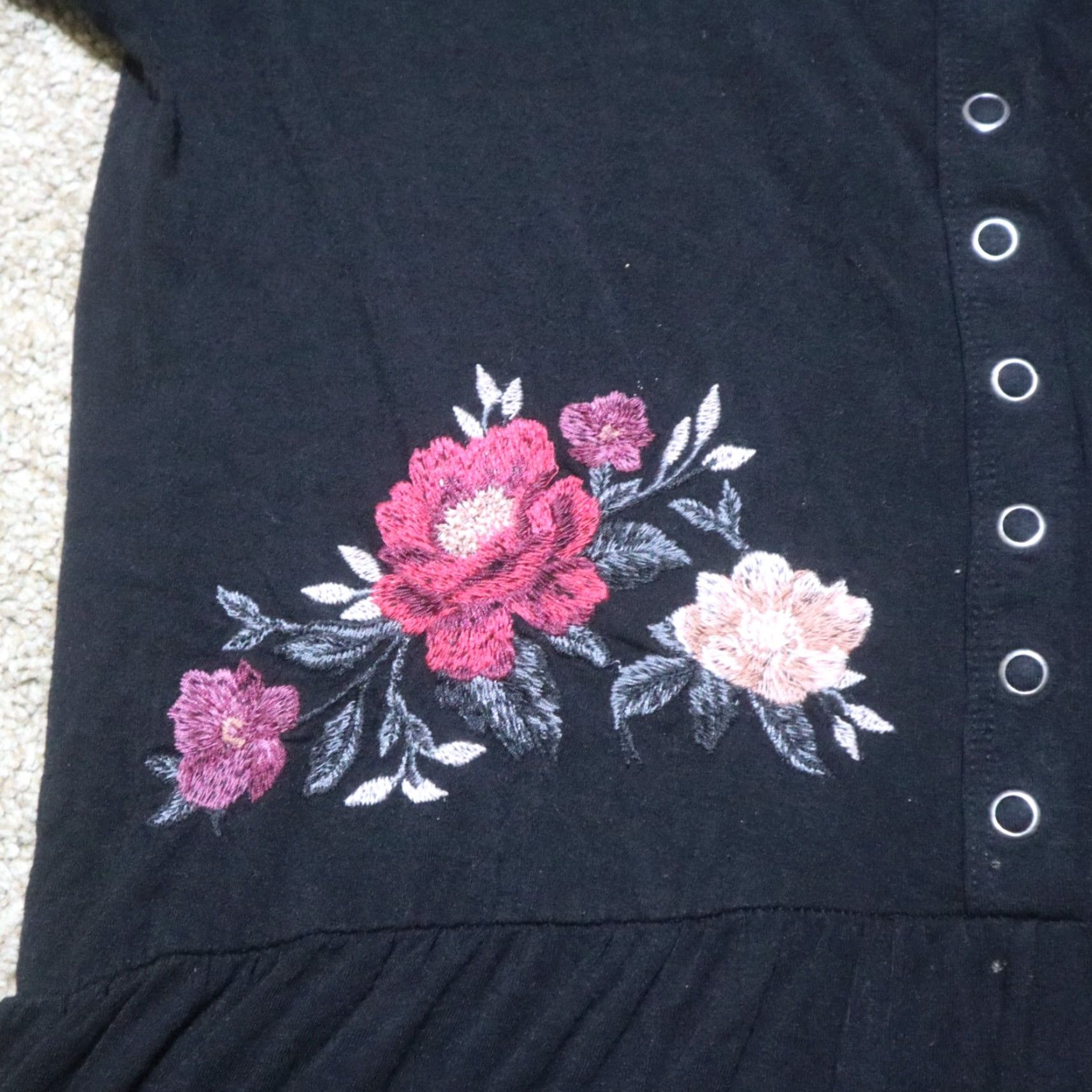 American Eagle Outfitters VINTAGE American Eagle Outfitters Shirt womens XS Black Floral Boho Peasant Ruffle Blouse Size XS / US 0-2 / IT 36-38 - 2 Thumbnail