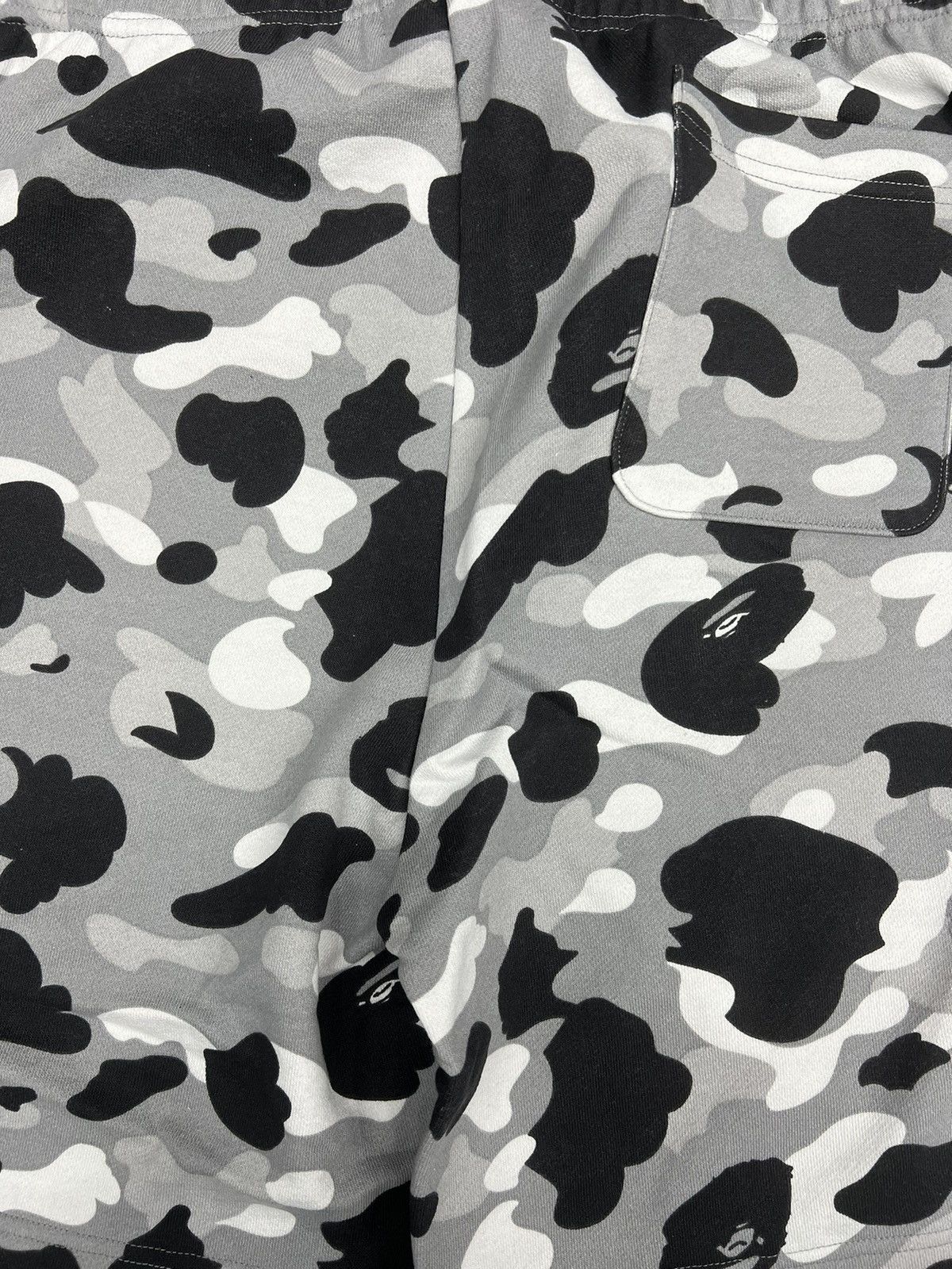 Bape Bape 1st Camo Shark Sweat Shorts Size US 34 / EU 50 - 5 Thumbnail