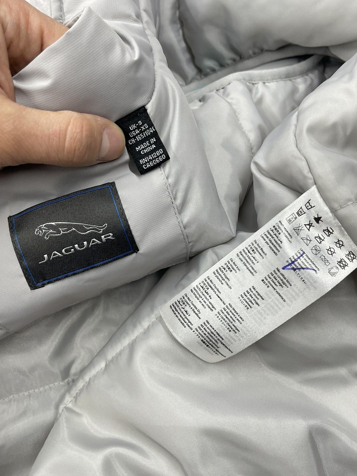 Formula 1 Racing Jaguar I Pace Etrophy Vest Grey Michelin F1 Size US S / EU 44-46 / 1 - 14 Thumbnail