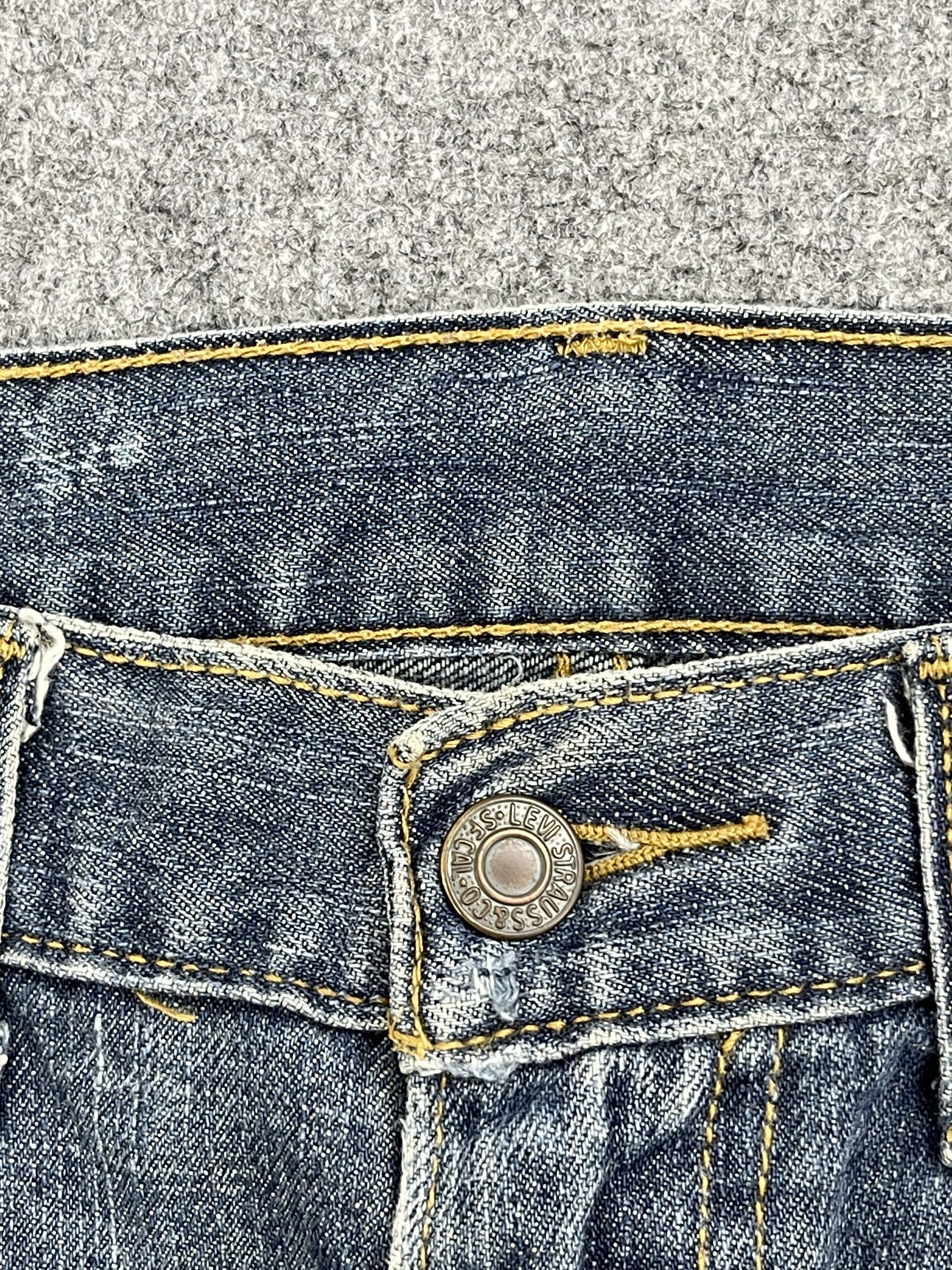 Levi's × Vintage Distressed Vintage Levis 505 Faded Blue Jeans DP2559 Size US 34 / EU 50 - 13 Thumbnail