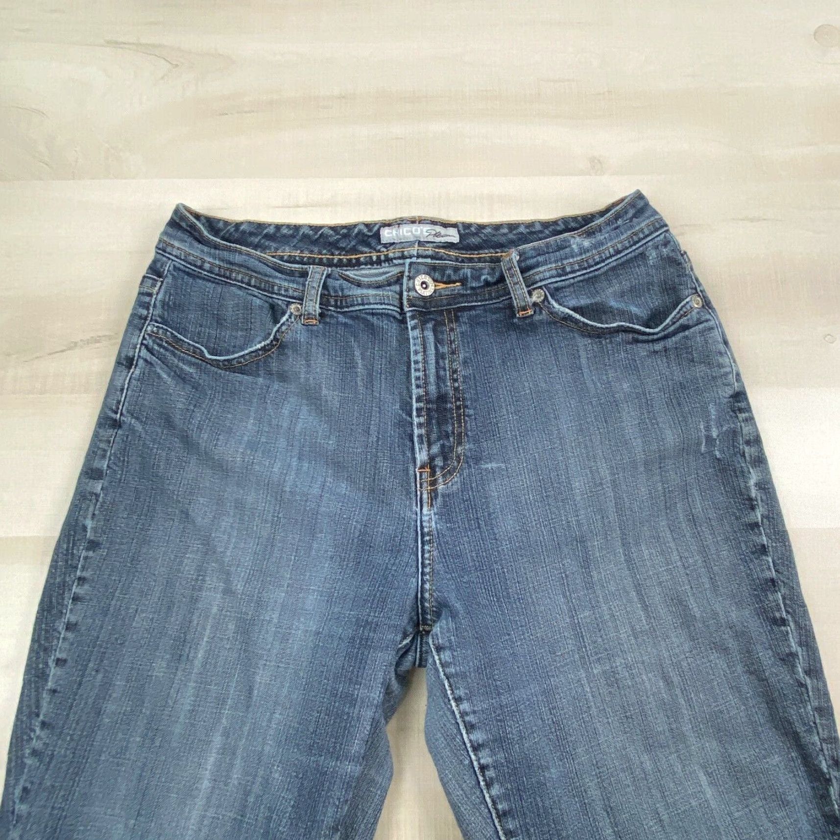 Vintage Chicos Womens Cropped Jeans 6 Medium Wash Denim Size 28" / US 6 / IT 42 - 2 Thumbnail