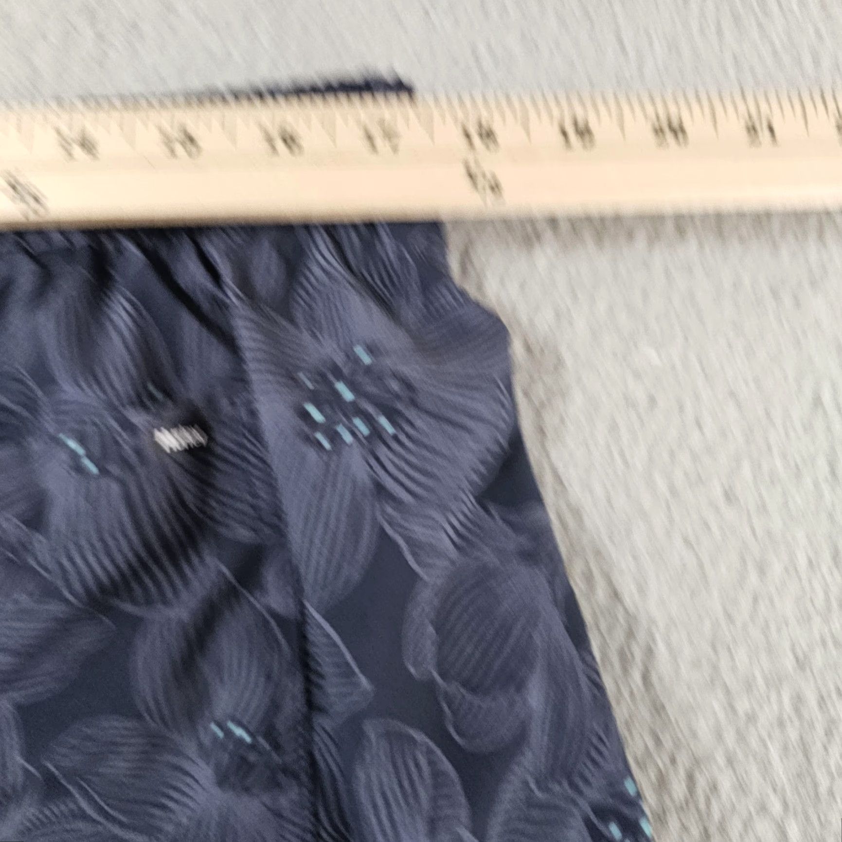 Hurley Hurley Swim Shorts Mens 2XL Navy Floral Lined Quick Dry Pockets Elastic Waist Size US 39 - 5 Thumbnail