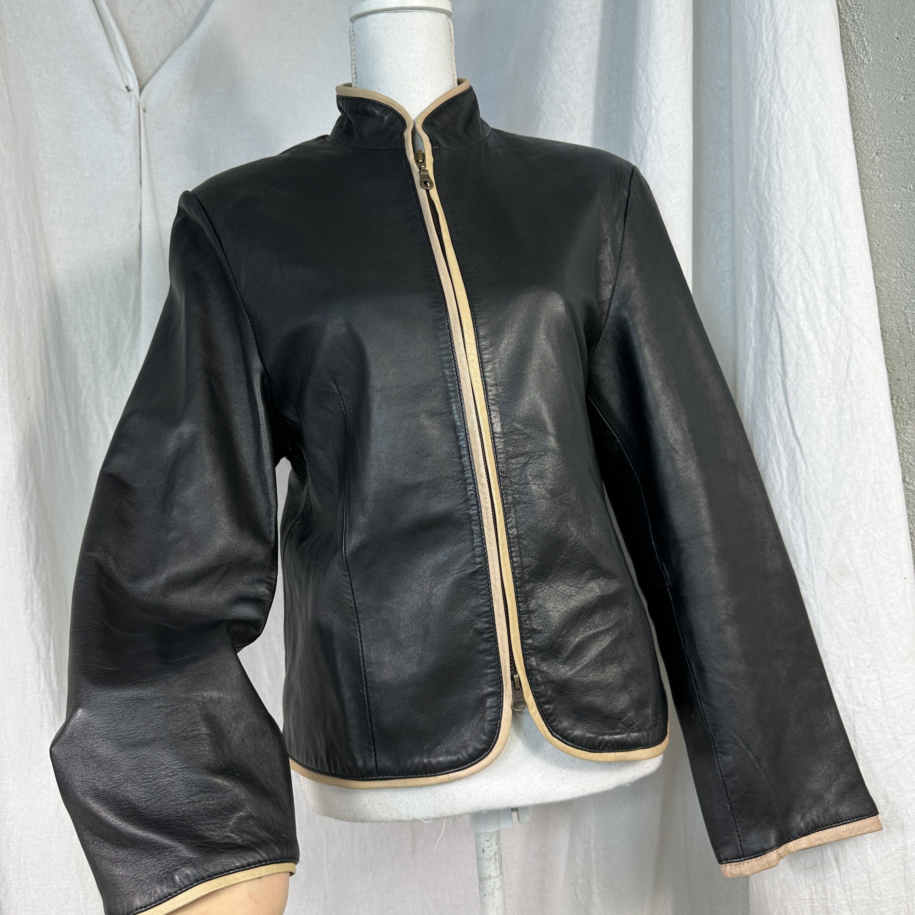 Gianfranco Ferre Gianfranco Ferre Vintage Leather Jacket Size L / US 10 / IT 46 - 9 Thumbnail