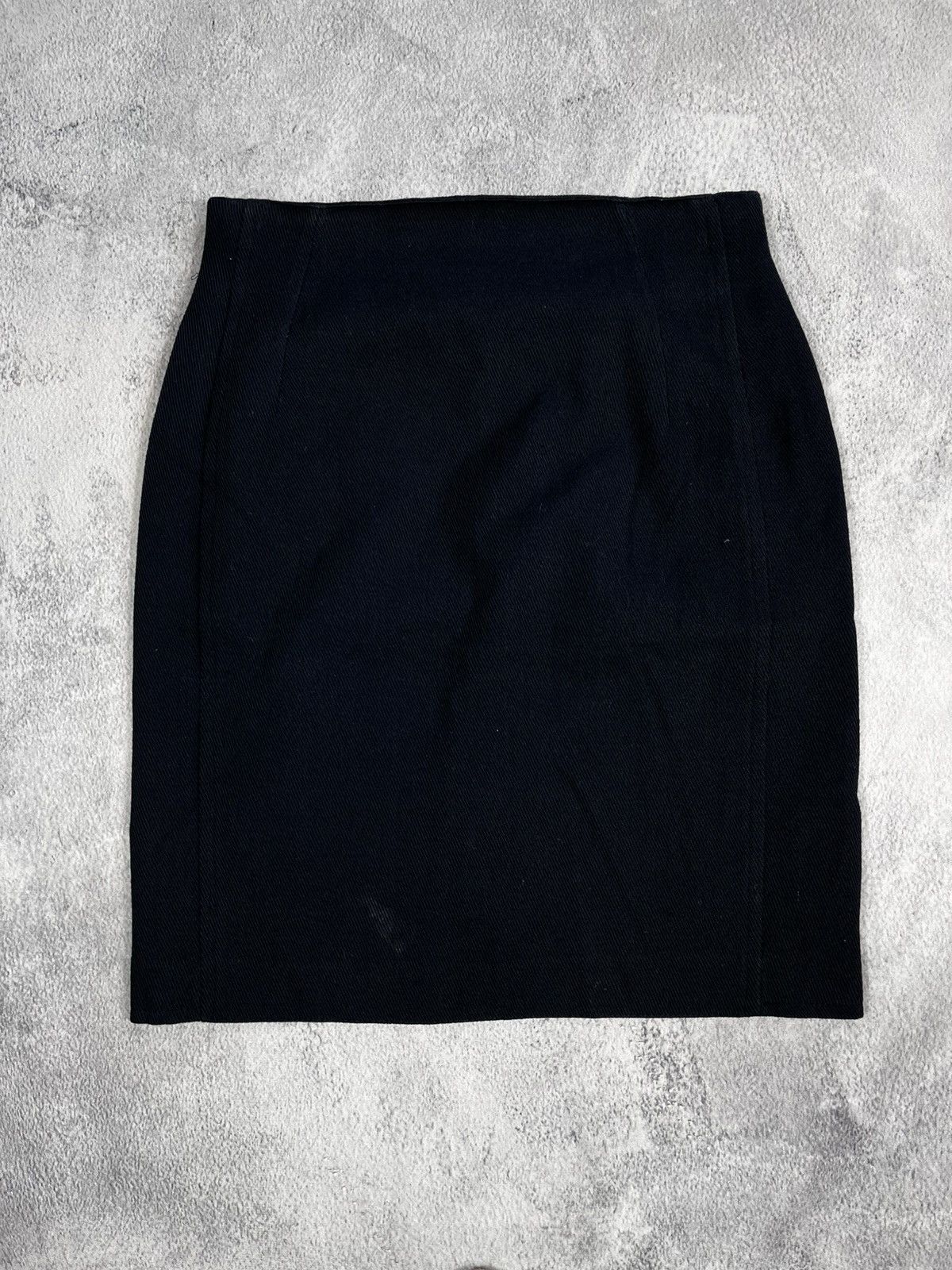 Emporio Armani Vintage 90s Emporio Armani retro skirt old money streetwear Size 28" / US 6 / IT 42 - 8 Thumbnail