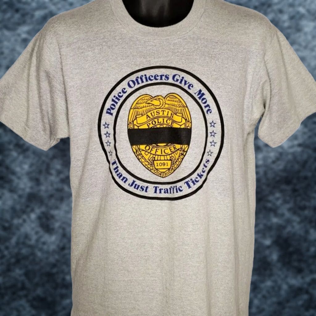 Vintage VINTAGE Austin Police T Shirt Mens Size Medium 80s Law Enforcement Made In USA Size US M / EU 48-50 / 2 - 1 Thumbnail