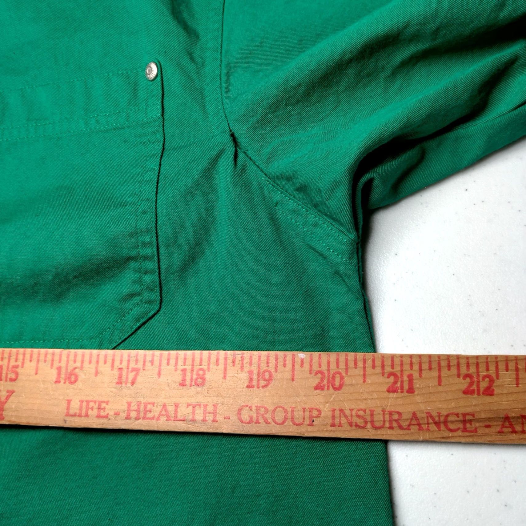 Vintage VINTAGE Gitano Shirt Female Small Green Twill Button-Up V-Neck 90s Classic Womens Size S / US 4 / IT 40 - 5 Thumbnail