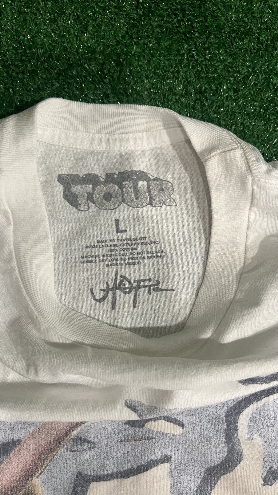 Travis Scott TRAVIS SCOTT METLIFE WHITE TEE NYC **SOLD OUT** Size US L / EU 52-54 / 3 - 3 Thumbnail