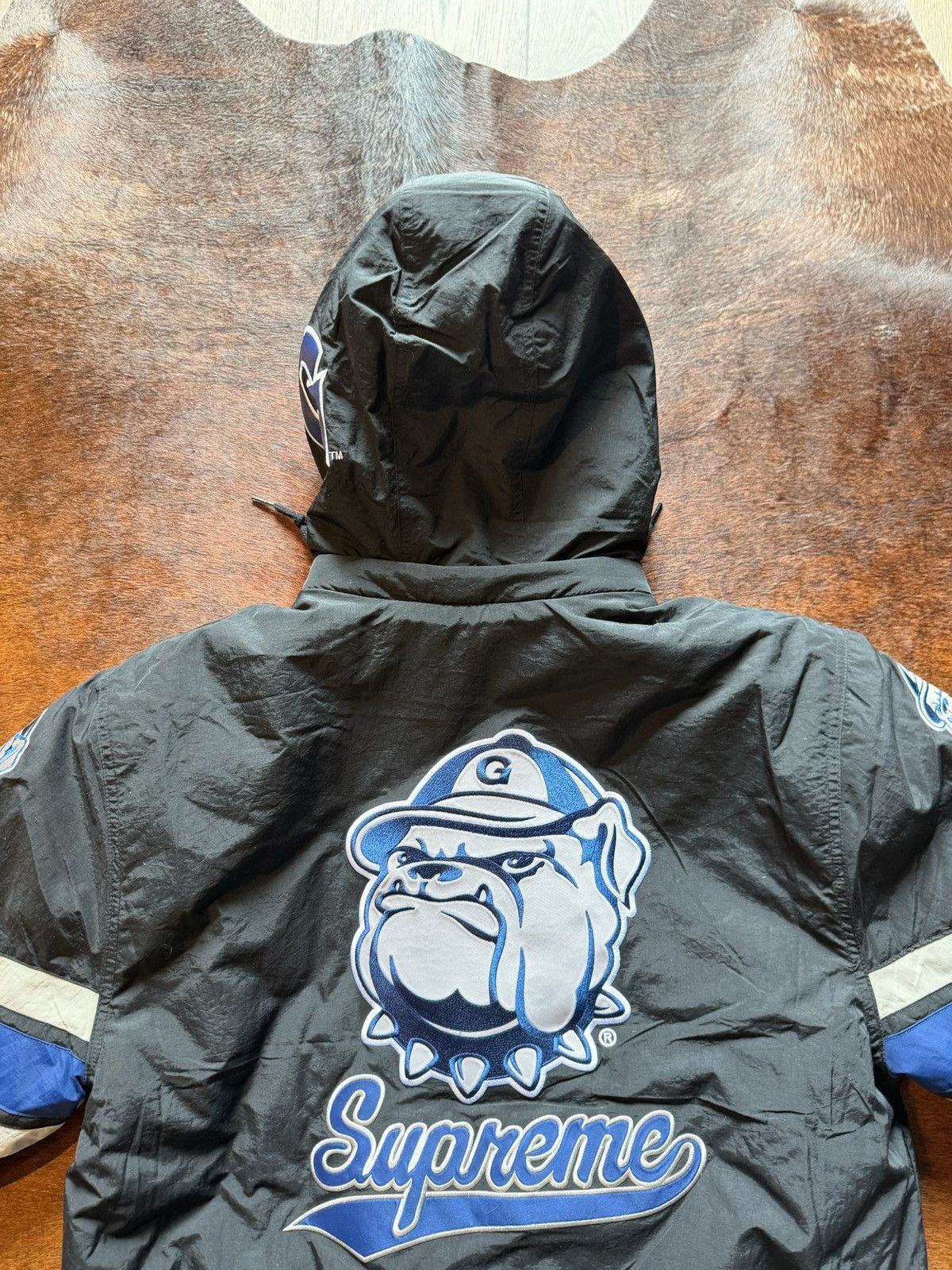 Supreme mitchell and ness NCAA georgetown hooded stadium jacket Size US M / EU 48-50 / 2 - 2 Thumbnail