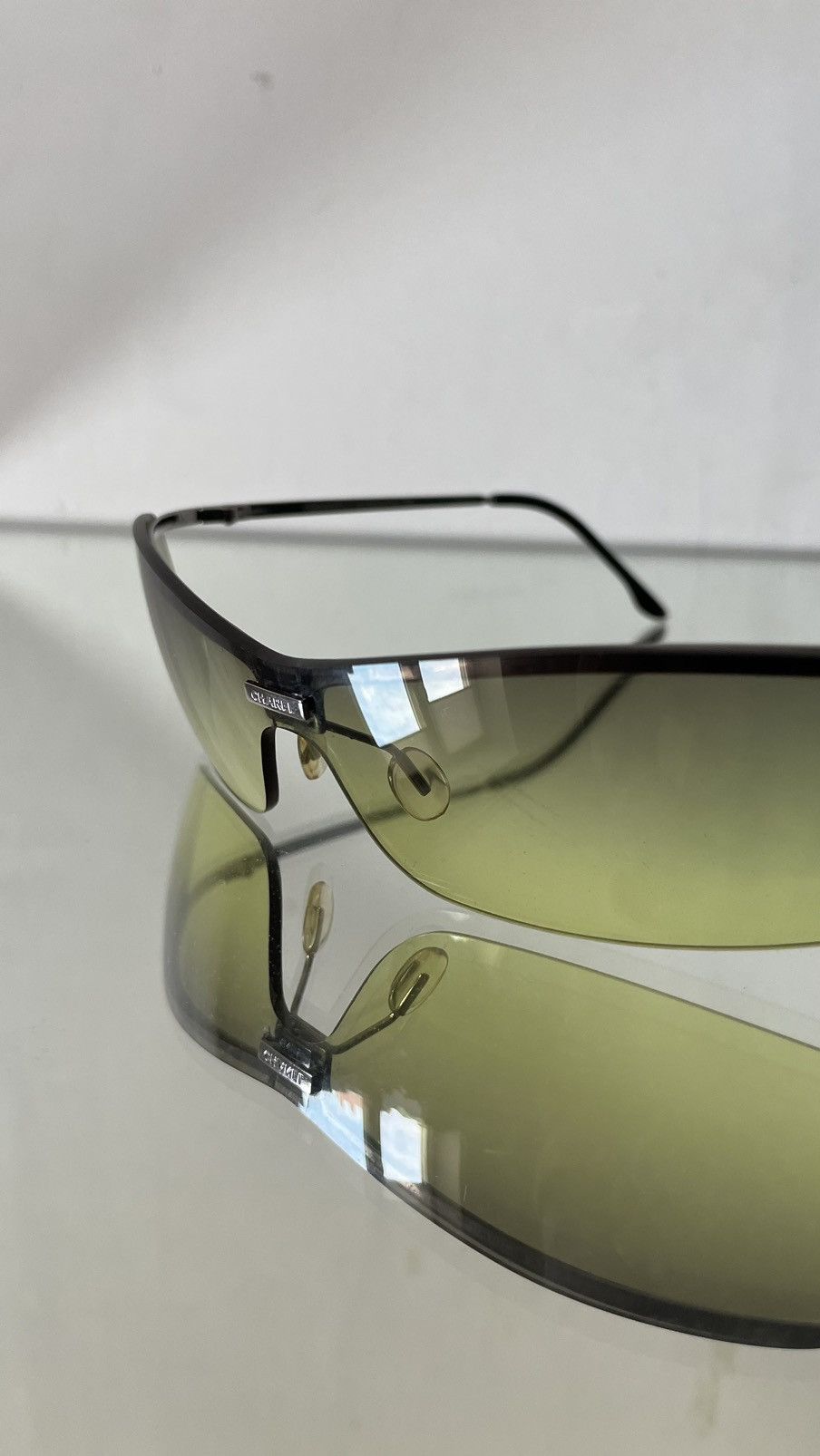 Chanel chanel summer 2000 rimless yellow ombre tint sunglasses y2k Size ONE SIZE - 2 Thumbnail