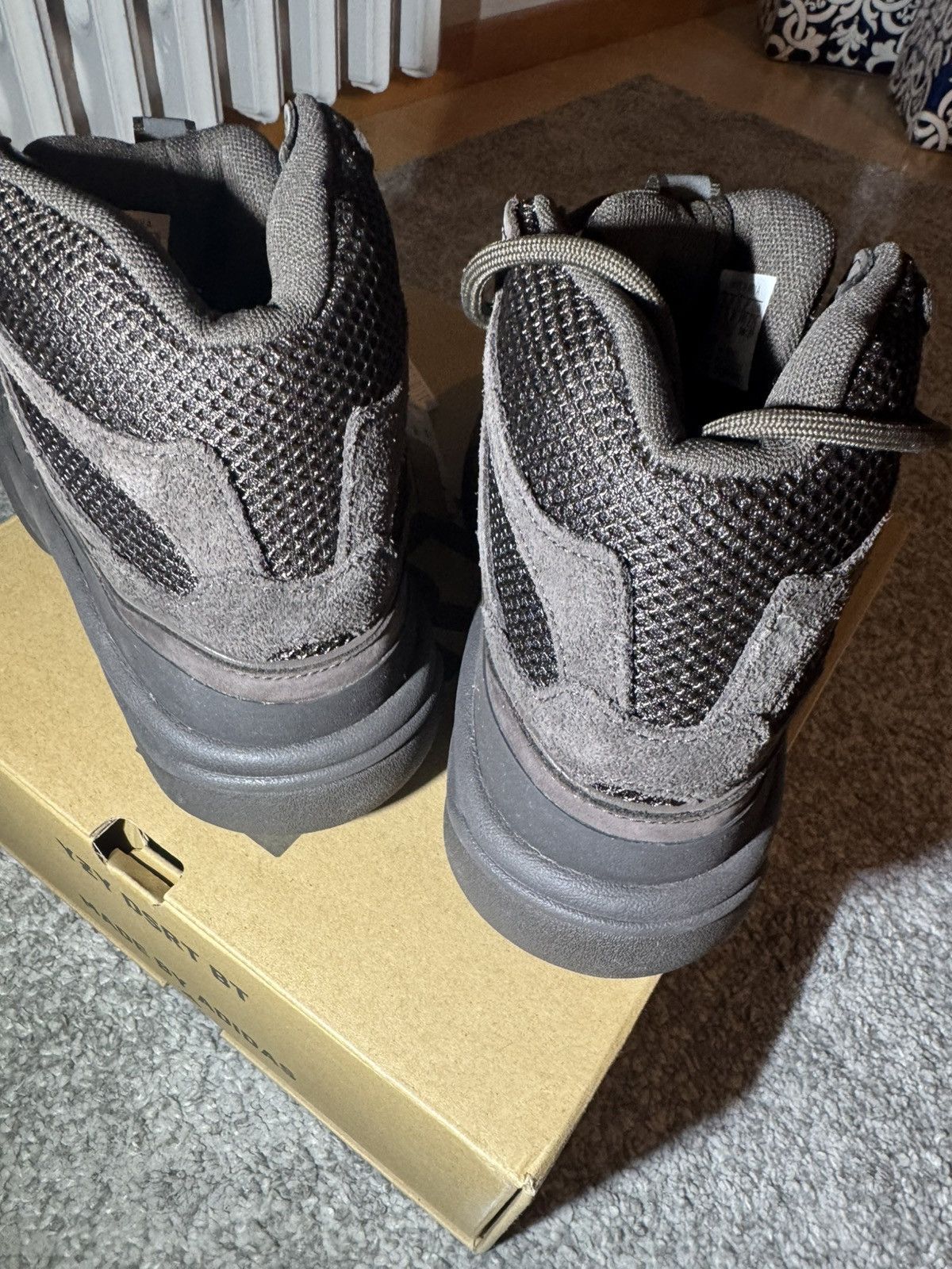 Adidas Adidas Yeezy Desert Boot Oil Size US 6 / EU 39 - 5 Thumbnail