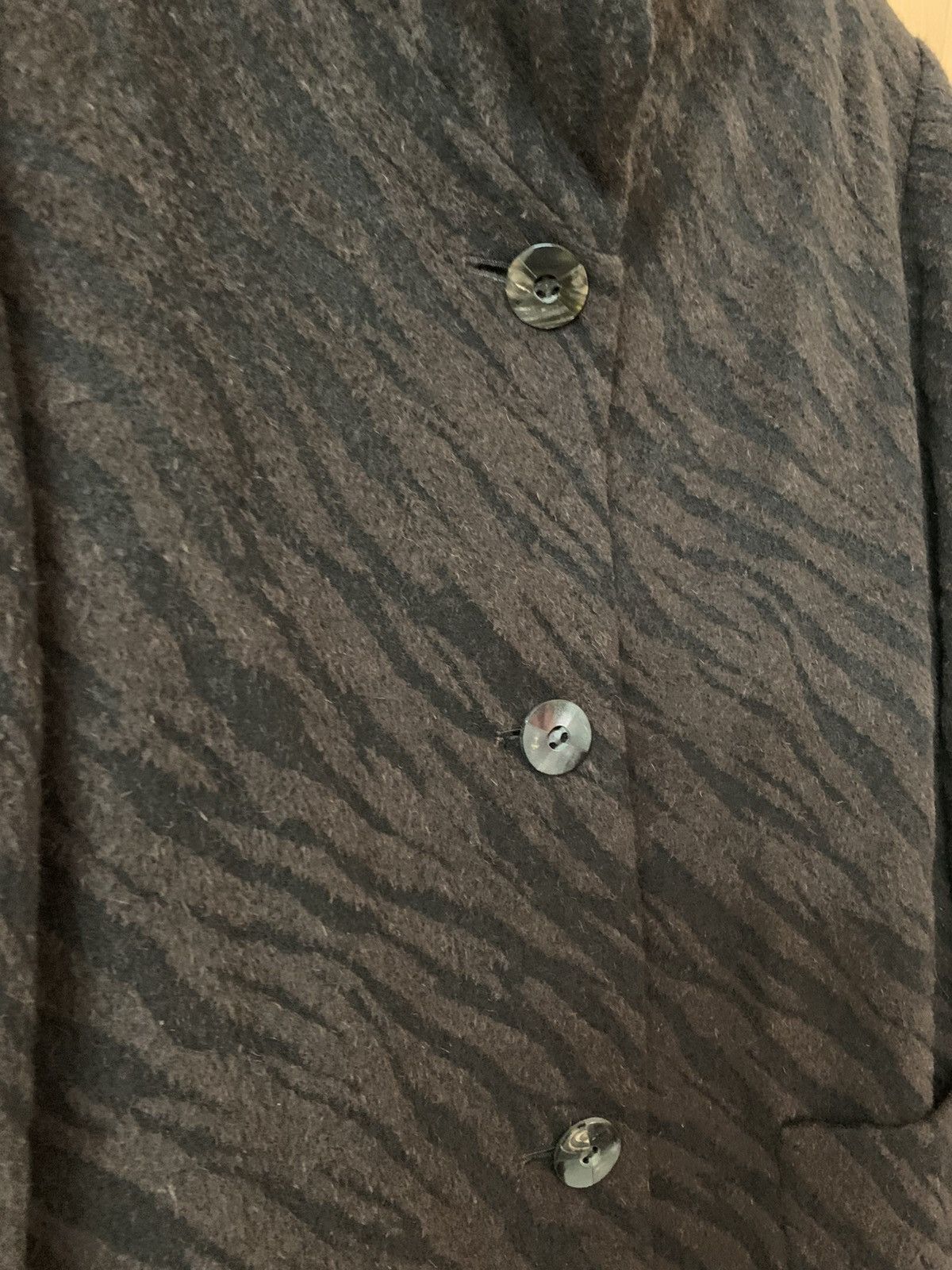 Japanese Brand × Vintage Vintage long coat tiger stripe design Size US L / EU 52-54 / 3 - 1 Thumbnail