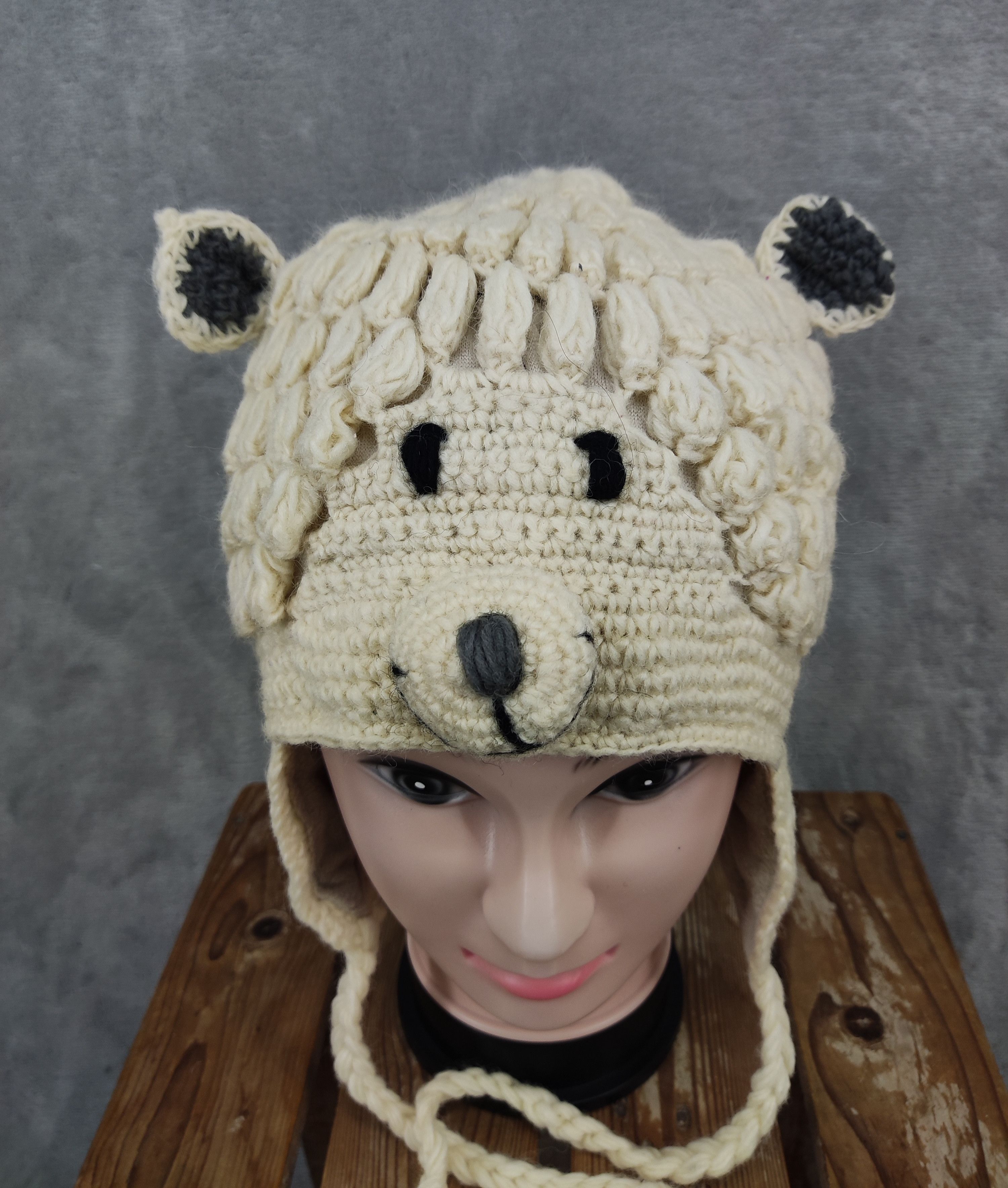 Vintage Vintage Bear Crochet Hat Size ONE SIZE - 2 Thumbnail