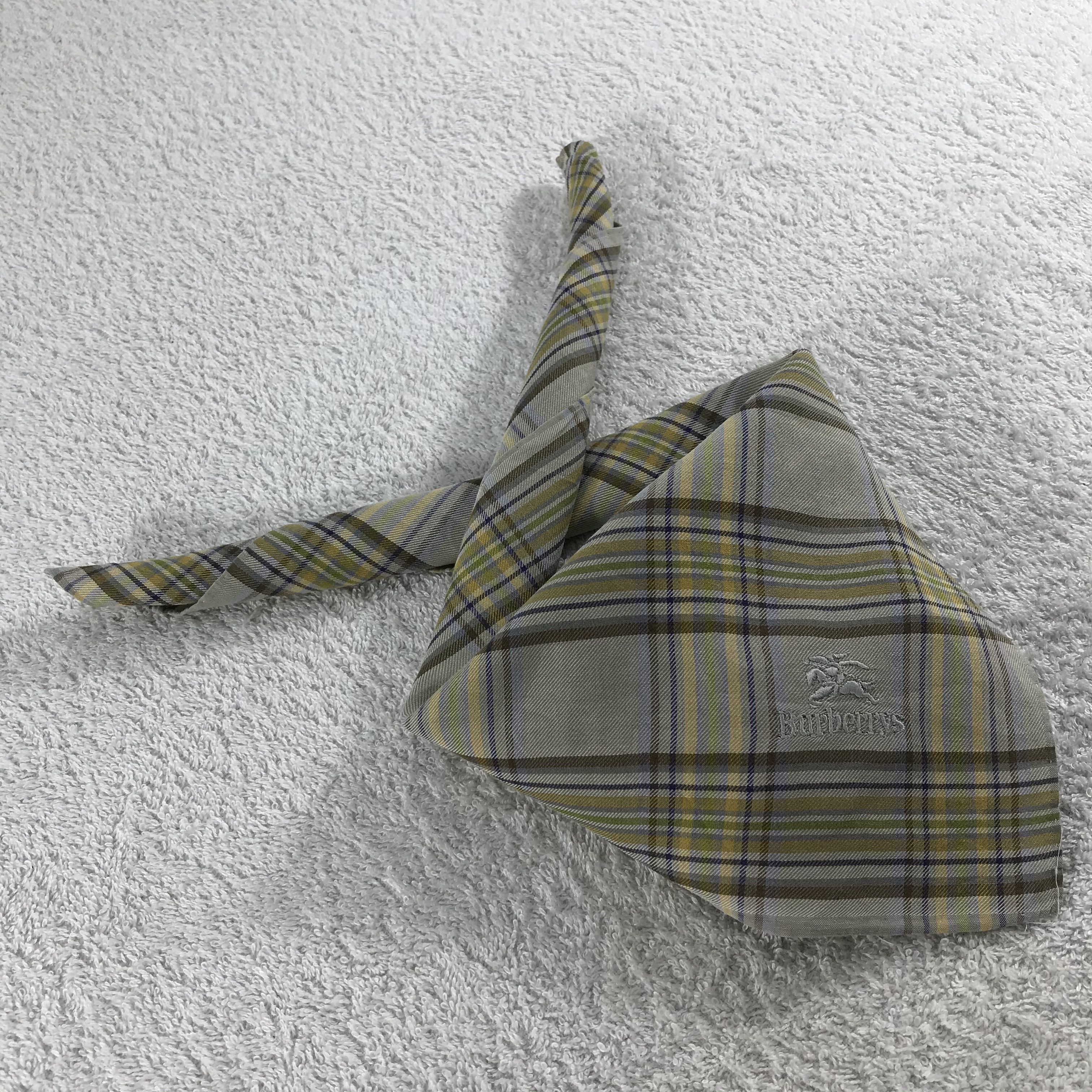Burberry × Vintage Burberry Bandana / Handkerchief / Neckerchief - S202 Size ONE SIZE - 4 Thumbnail