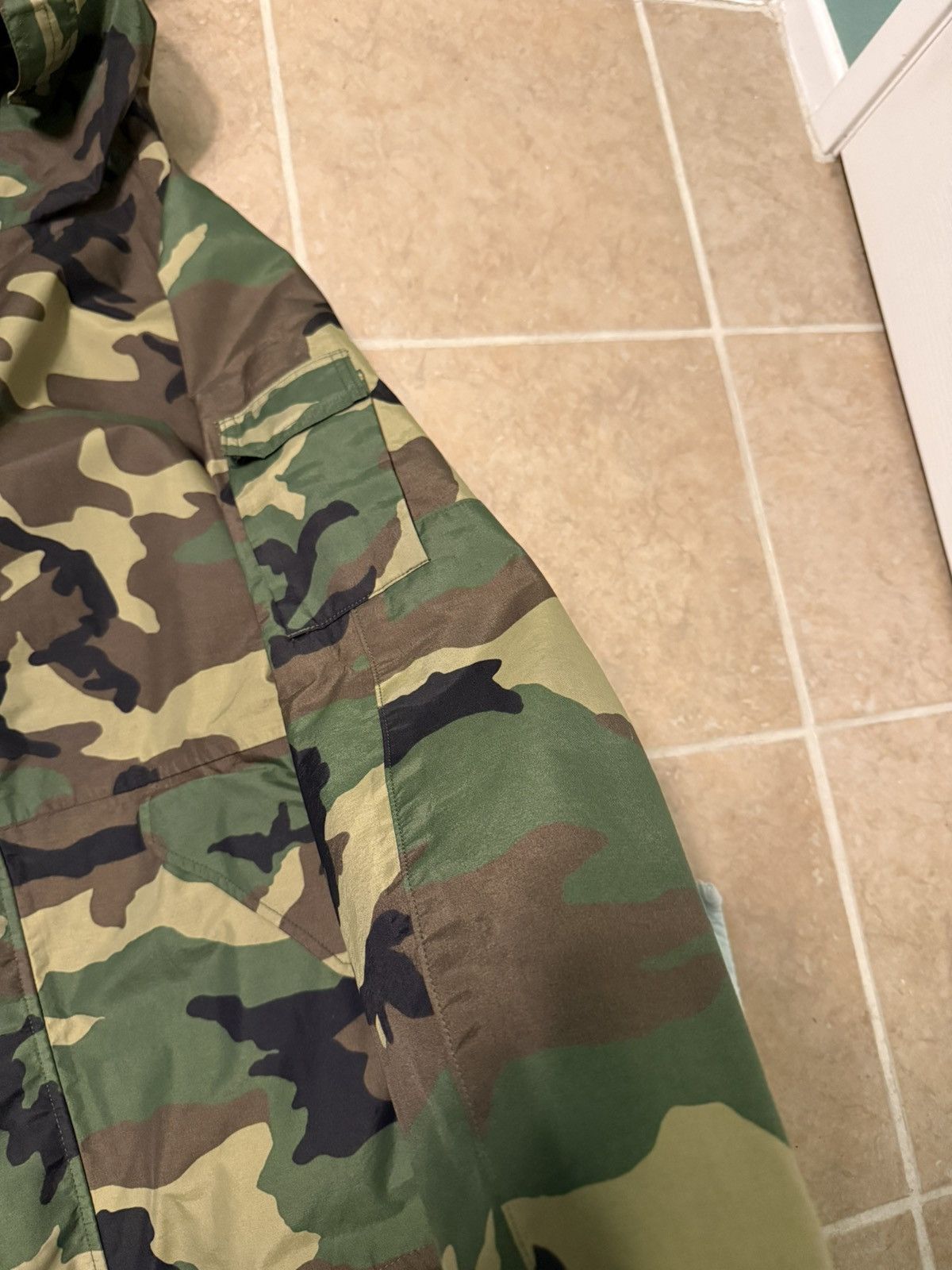 Other USGI Cold Wet Weather Woodland Camo ECWCS Parka XL Long Size US XL / EU 56 / 4 - 14 Thumbnail