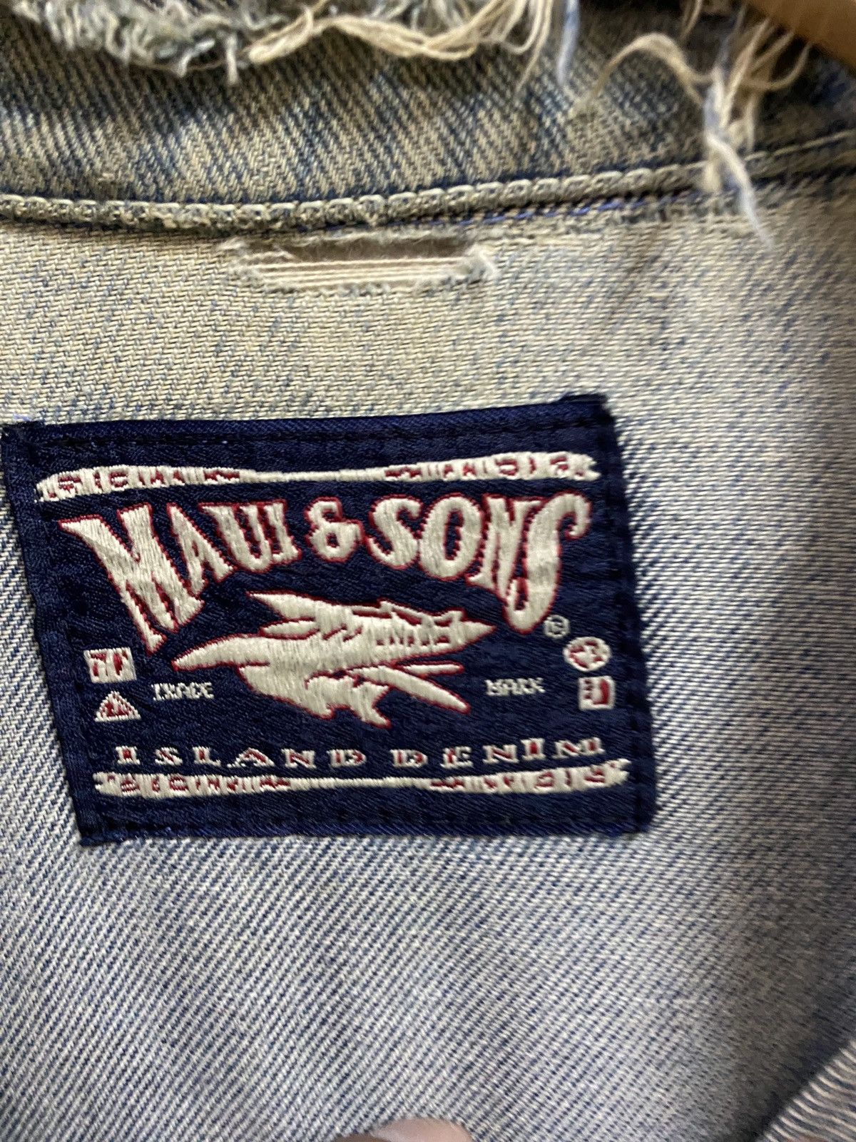 Maui and Sons Vtg Maui & Son Distrssed Denim Jacket Size US L / EU 52-54 / 3 - 13 Thumbnail