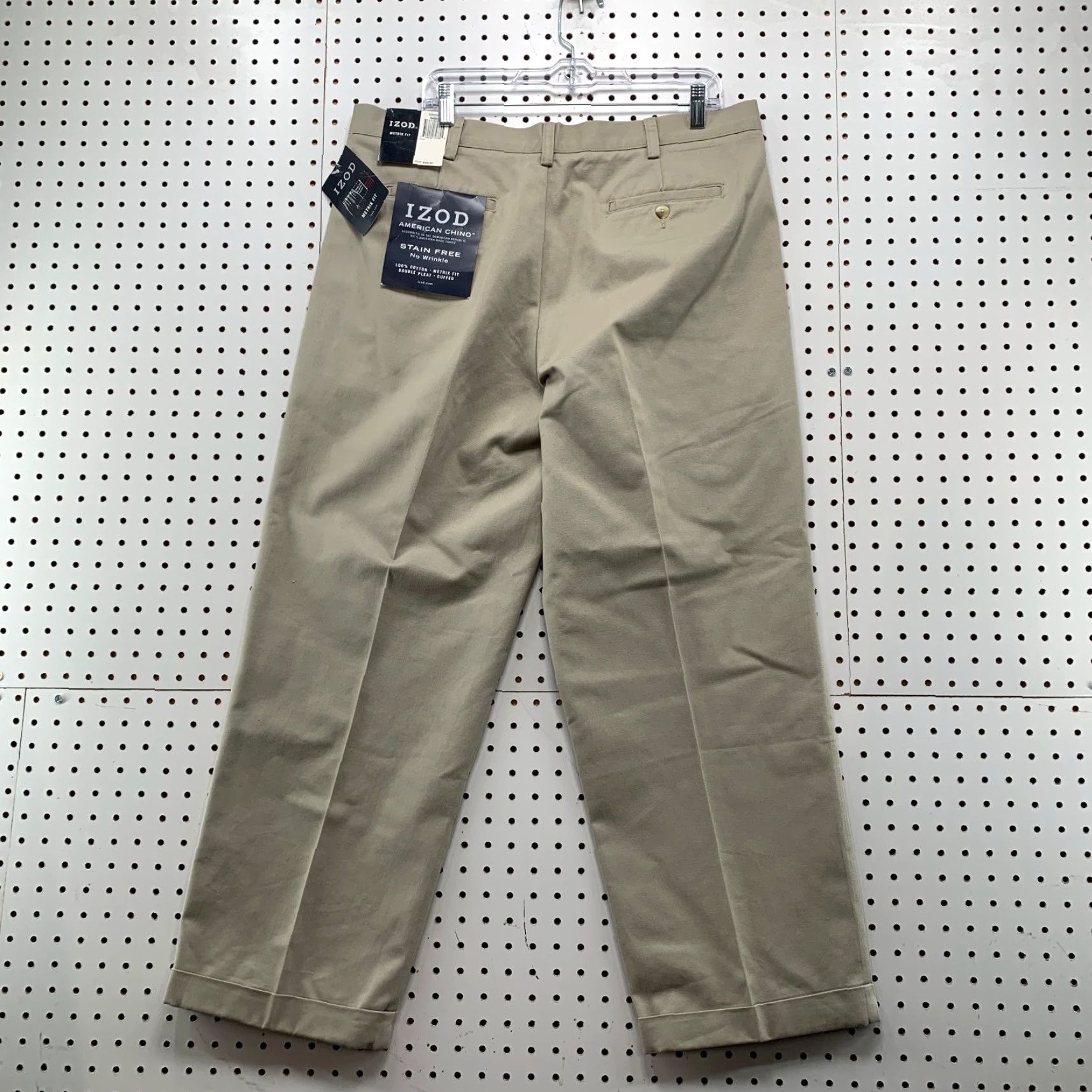 Izod NEW IZOD Pants Mens 38x29 Khaki Chino Metrix Fit Straight Wrinkle Free Stain NWT Size US 38 / EU 54 - 6 Thumbnail
