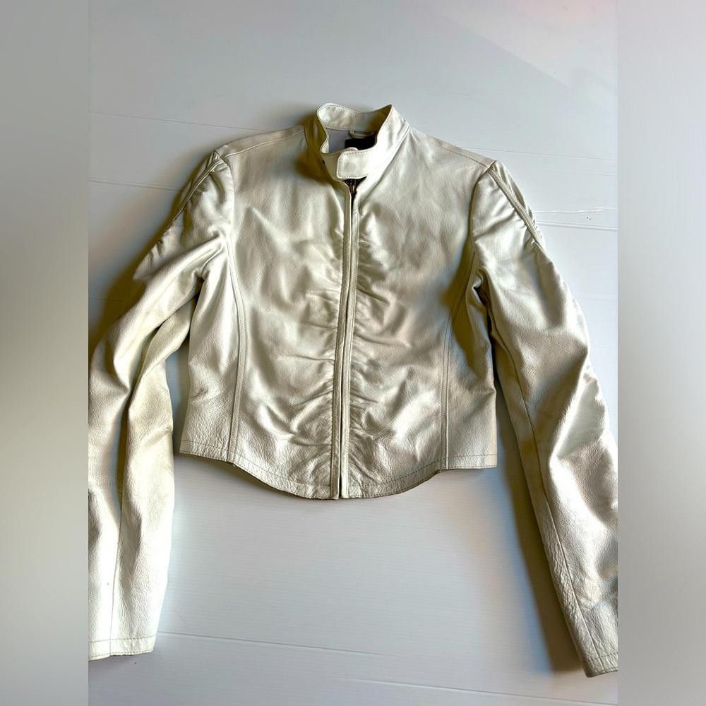 Le Chateau Y2K Le Chateau white 100% Pig Leather Jacket Size M / US 6-8 / IT 42-44 - 1 Thumbnail