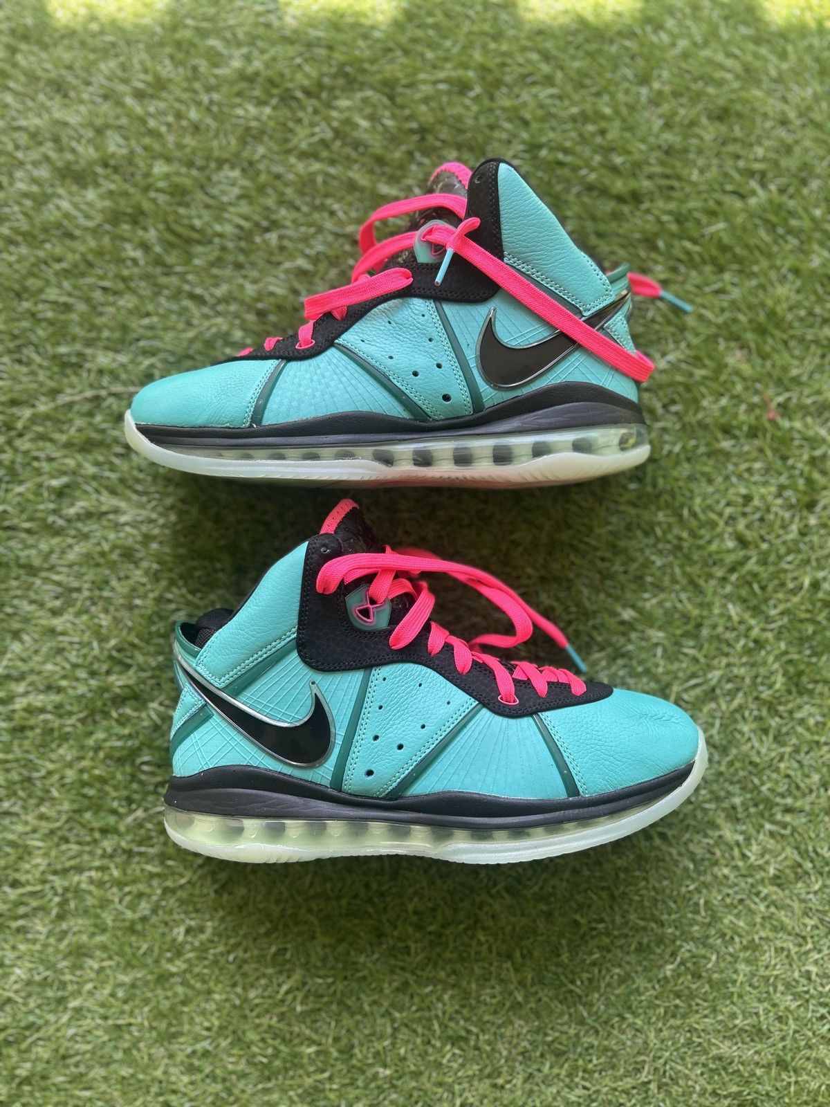 2021 Nike LeBron “South Beach”