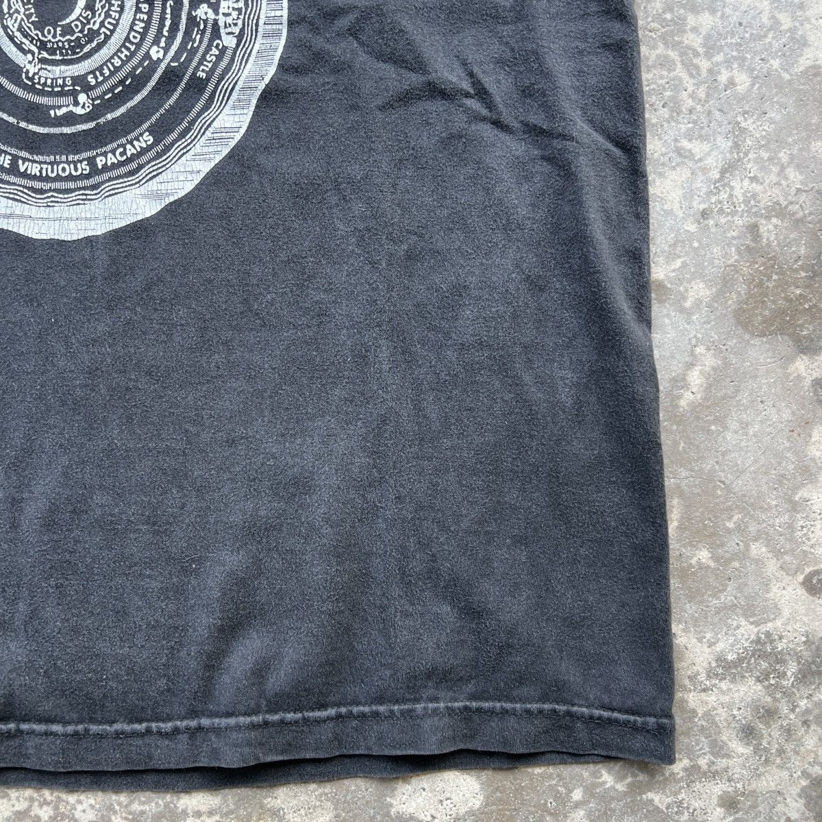 Vintage Vintage Sunfaded Nirvana Vestibule Band Tshirt Old Bootleg Size US M / EU 48-50 / 2 - 6 Thumbnail