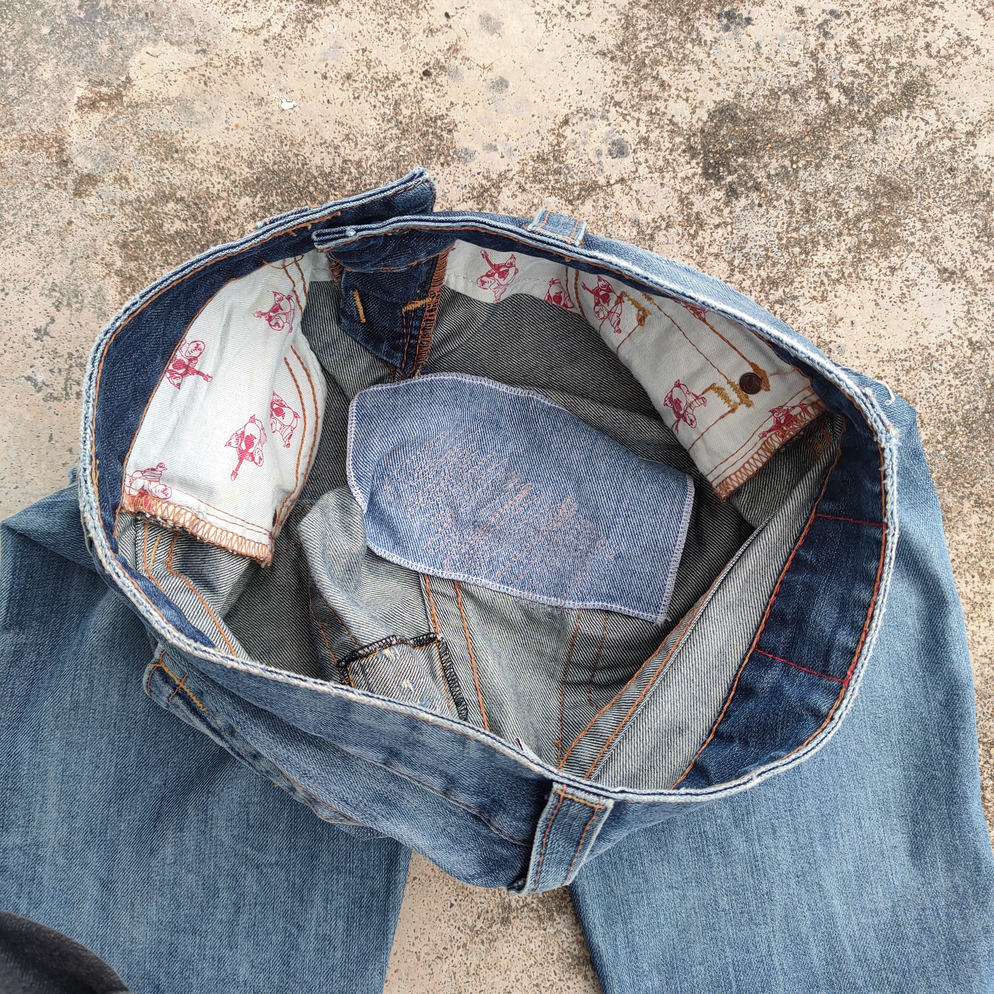 True Religion TRUE RELIGION FLARE RIPPED JEANS DENIM PANTS Size US 29 - 14 Thumbnail