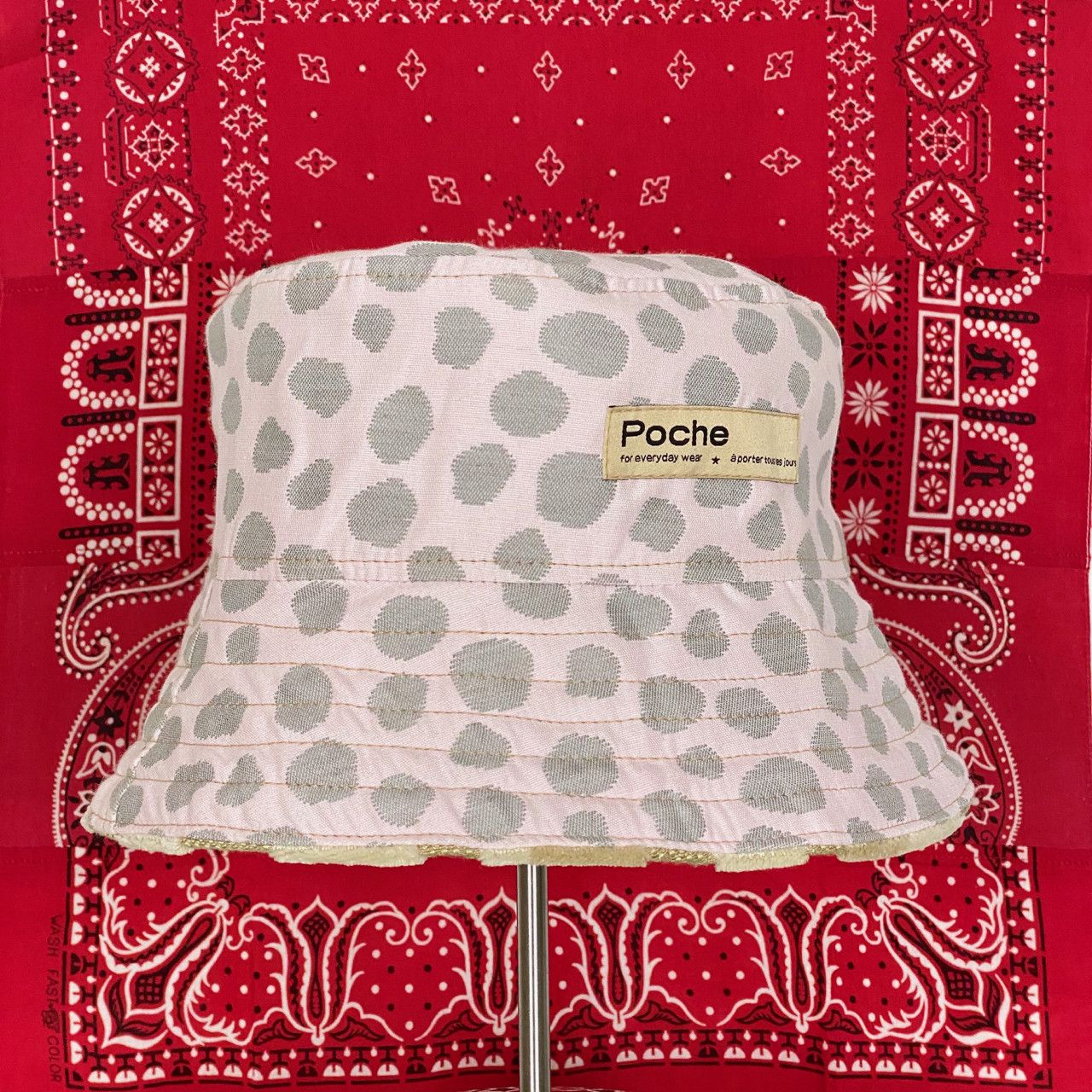 Poche Studio POCHE STUDIO HANDMADE REVERSIBLE BUCKET HAT Size ONE SIZE - 3 Thumbnail