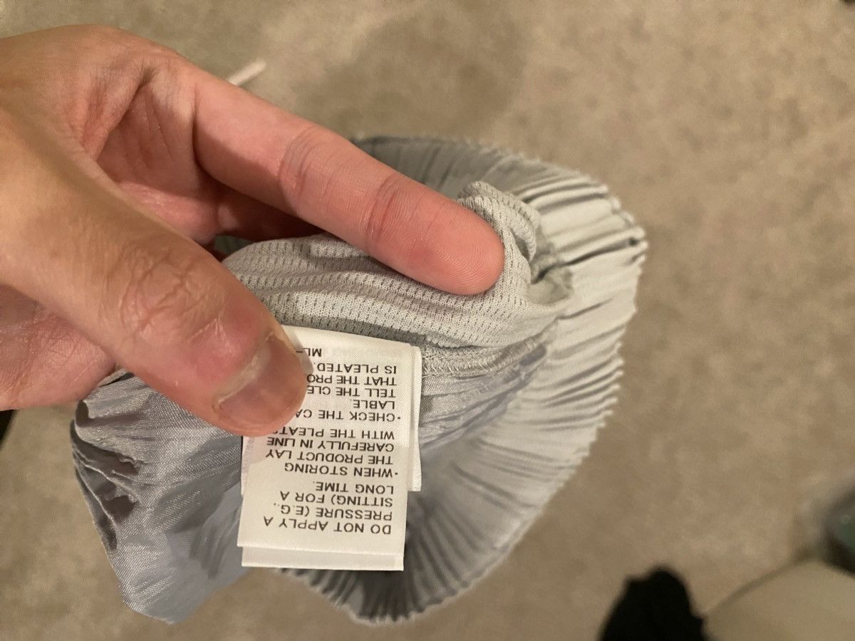 Homme Plisse Issey Miyake Homme Plisse 2-piece blazer grey (blazer sz 2 + pants sz 1) Size 38S - 18 Thumbnail