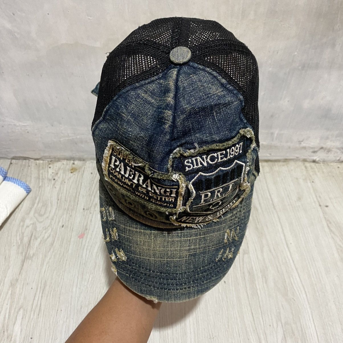 If Six Was Nine 2000s denim distressed patchwork ring trucker cap lgbstyle Size ONE SIZE - 3 Thumbnail