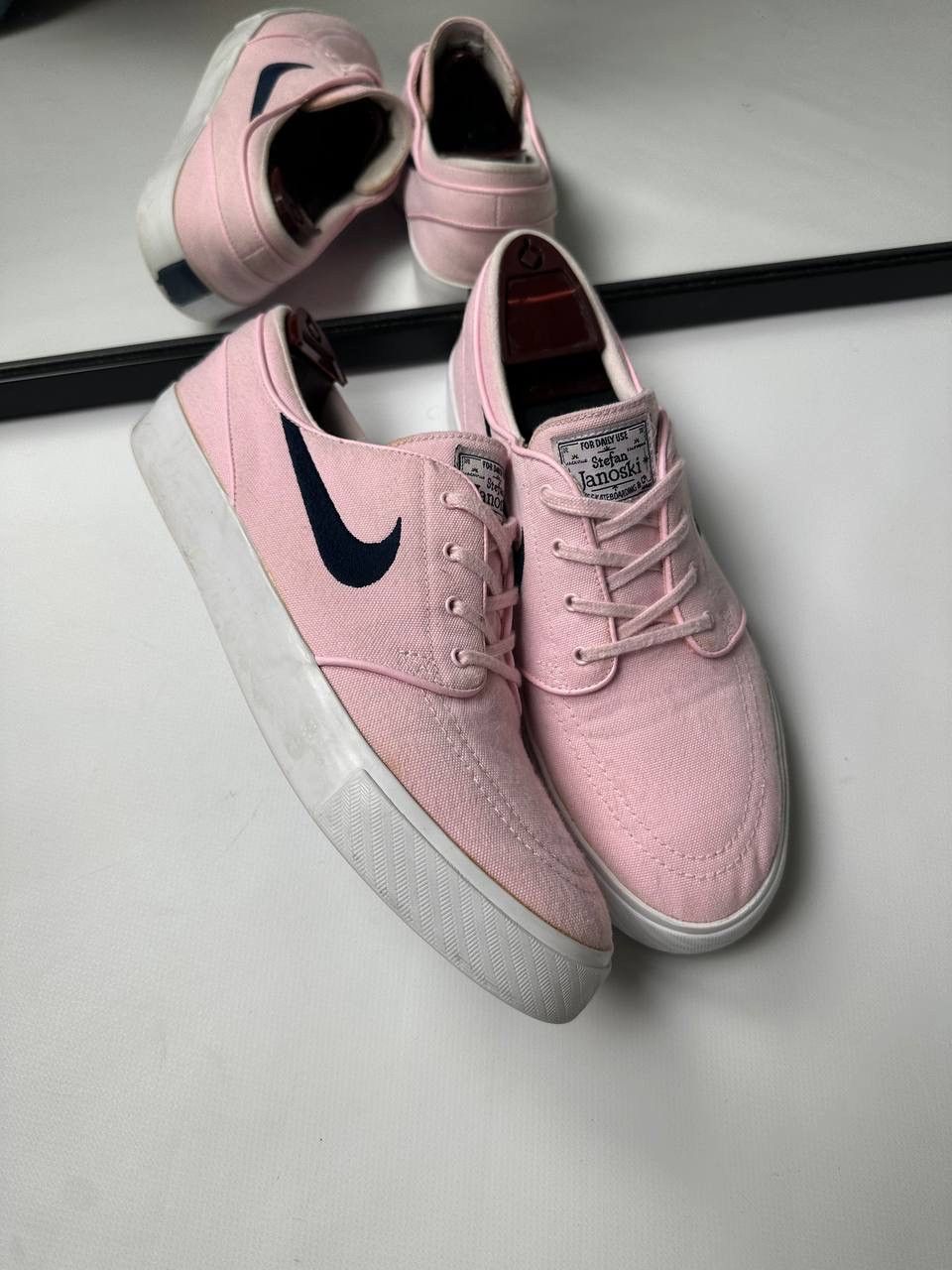 Nike Nike Stefan Janiski Low Y2K Pink Hype Shoes Skateboarding Size US 9 / EU 42 - 4 Thumbnail
